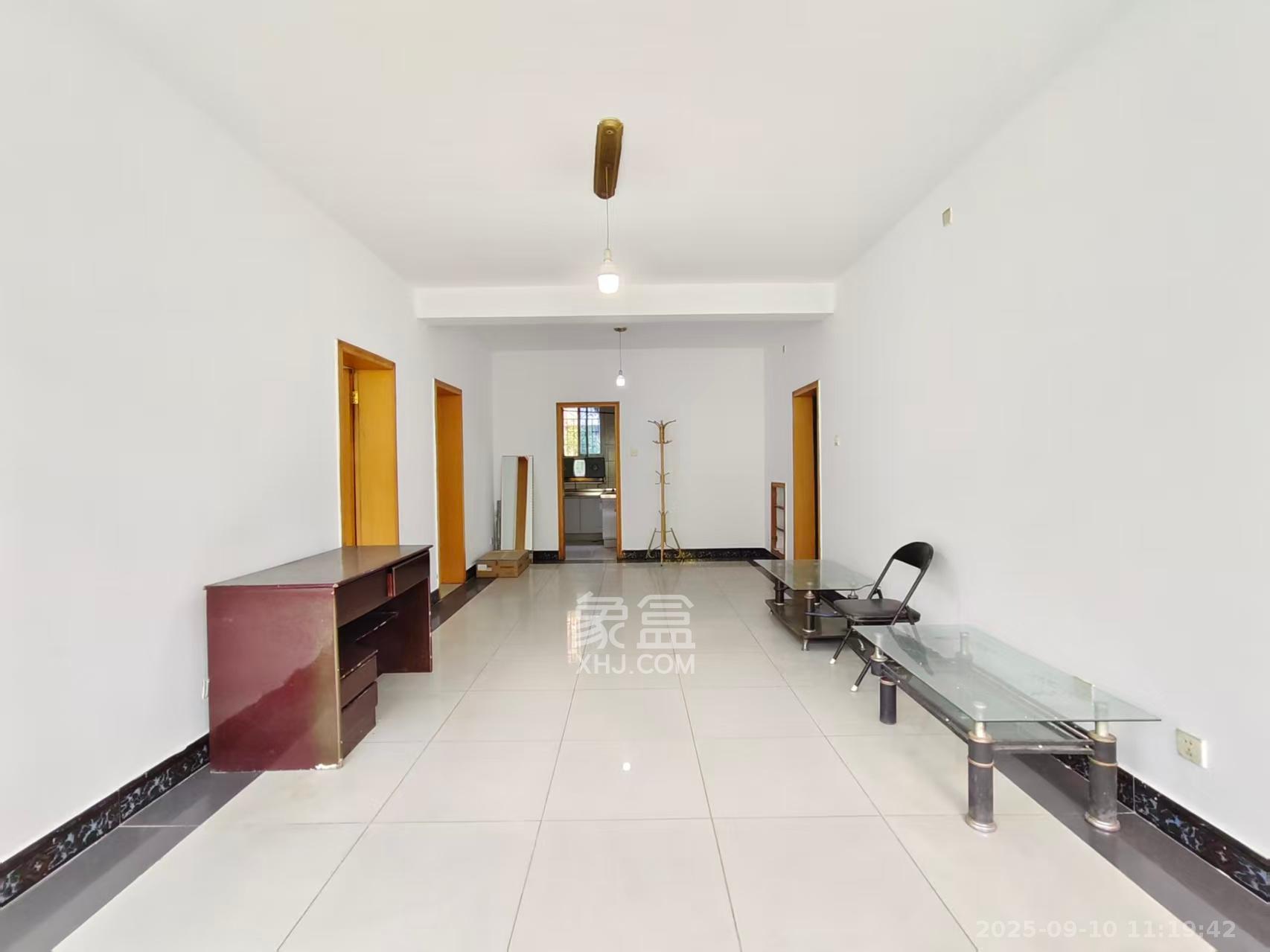 马王堆陶瓷城新合区  2室2厅1卫    1800.0元/月室内图