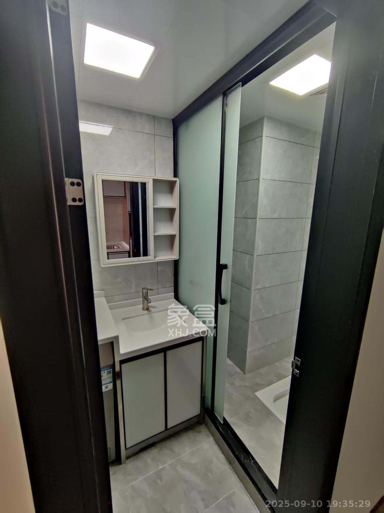 龙湖湘江星座（祺鑫星座公寓）  1室1厅1卫    1400.0元/月室内图