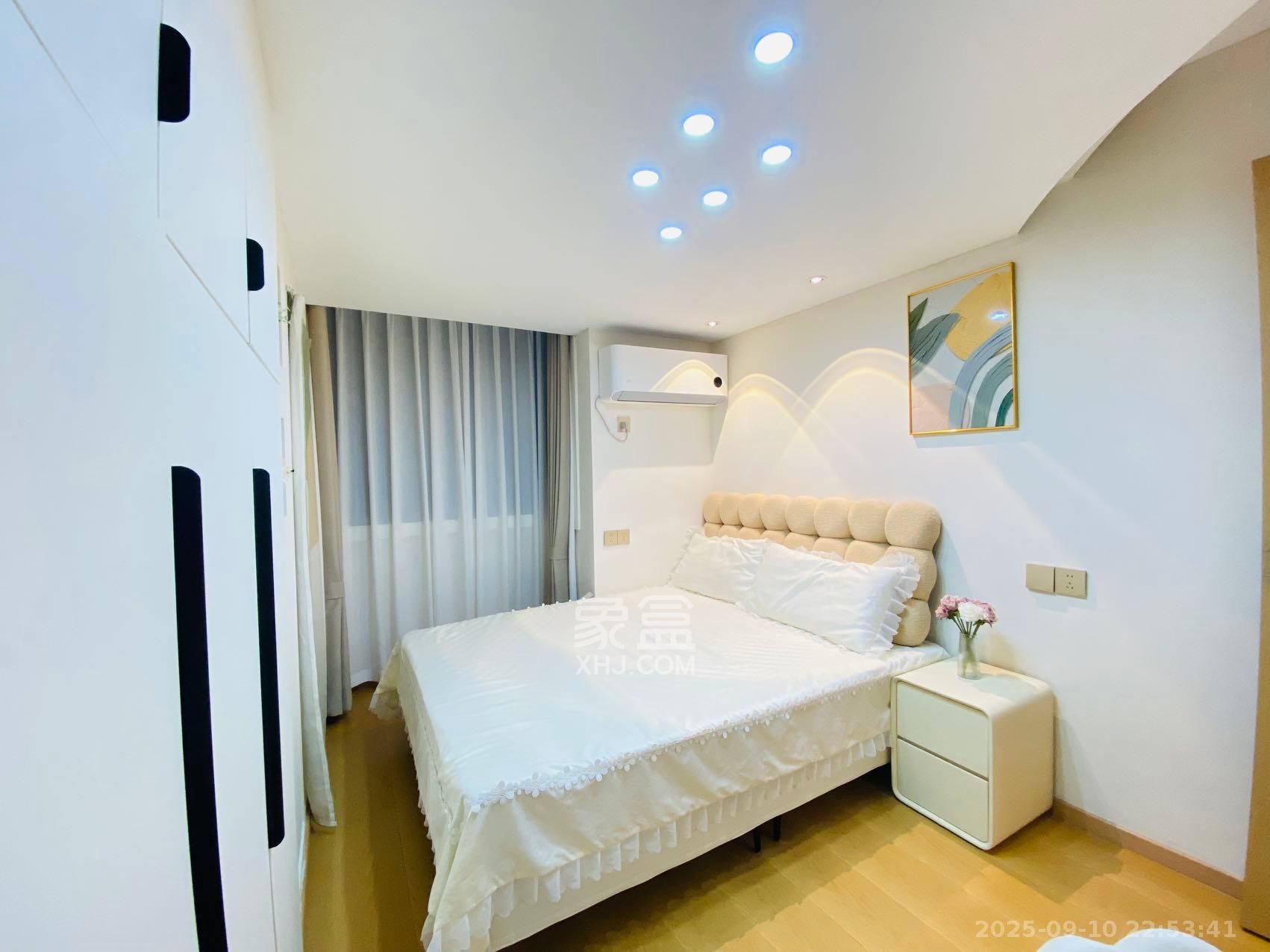 宏景名厦  1室1厅1卫    2600.0元/月 宏景名厦  1室1厅1卫    2600.0元/月室内图