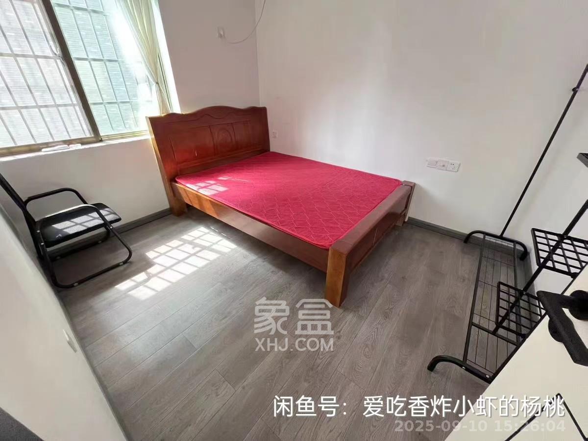 南郡明珠  3室2厅1卫    1400.0元/月 南郡明珠  3室2厅1卫    1400.0元/月室内图