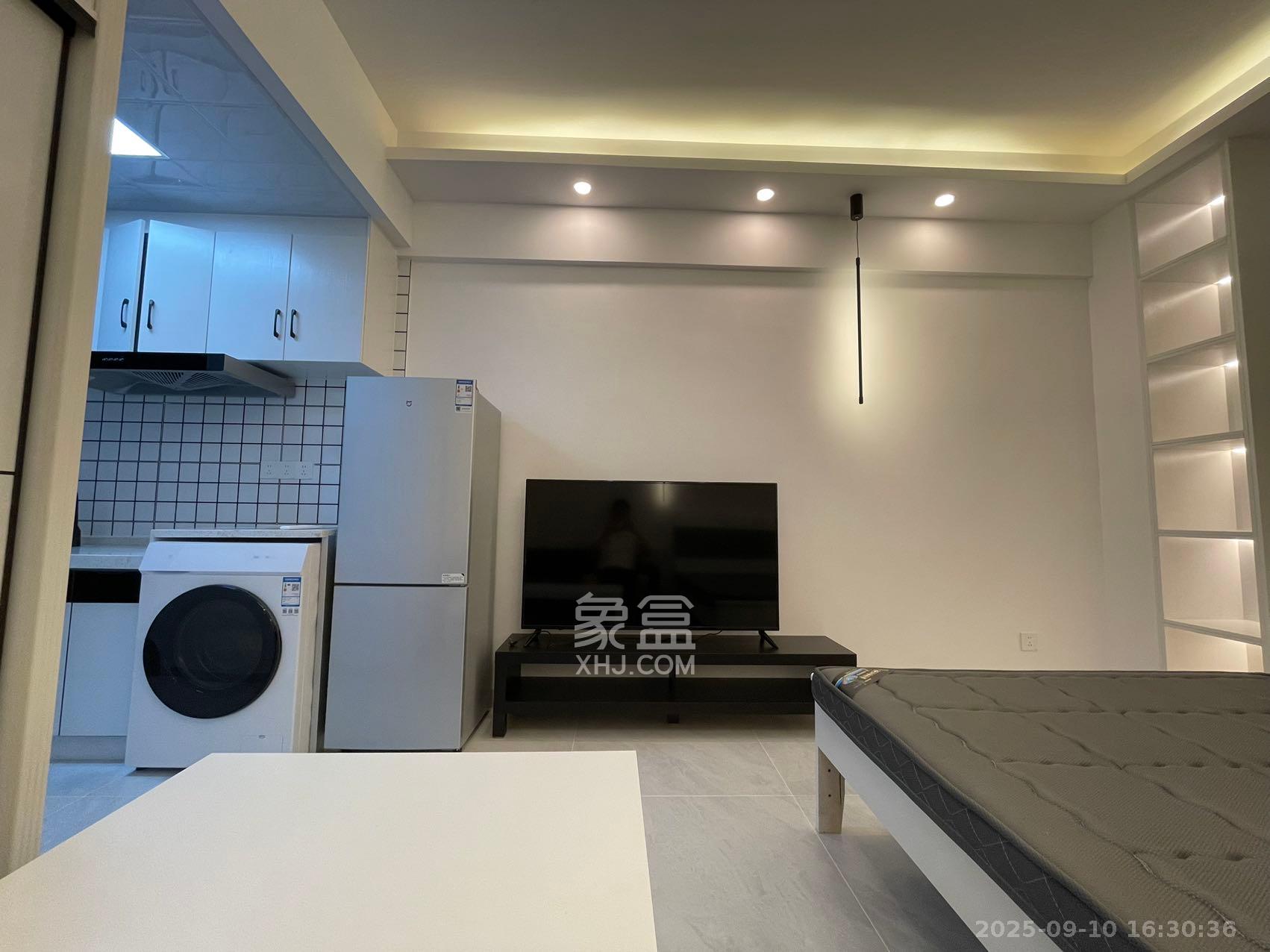 龙湖湘江星座(祺鑫星座公寓) 1室1厅1卫 1750.0元/月 龙湖湘江星座(祺鑫星座公寓) 1室1厅1卫 1750.0元/月室内图