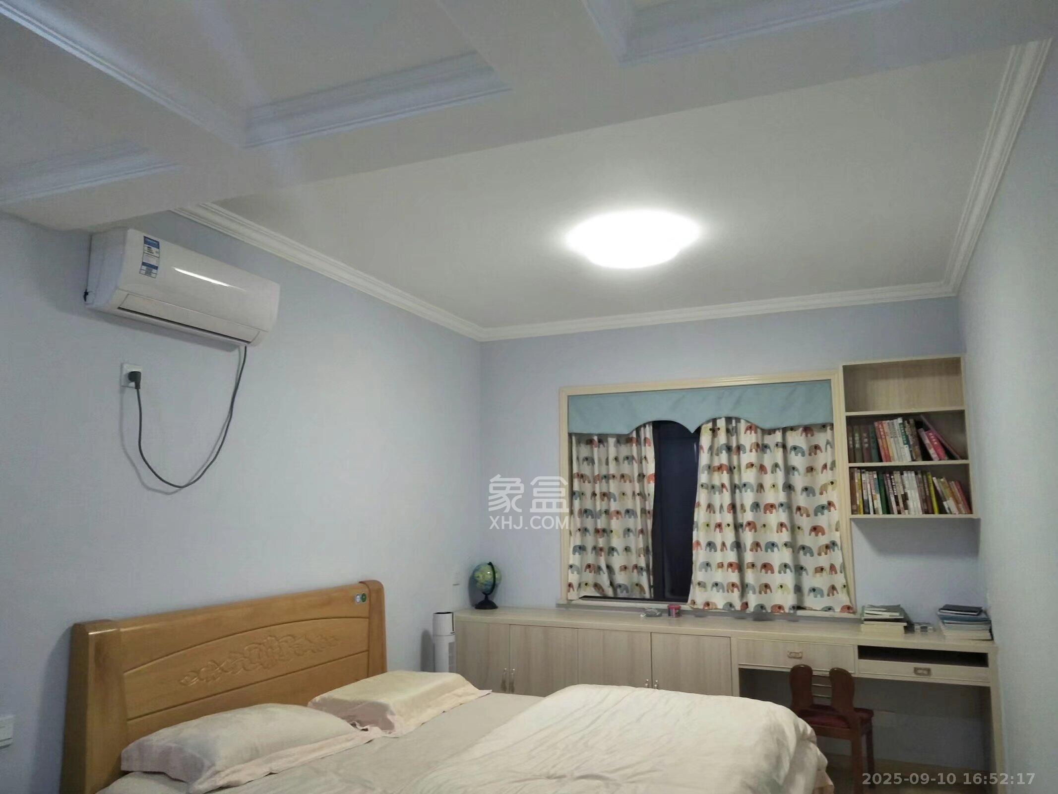 汇一城(汇壹公馆)  2室2厅1卫    2300.0元/月 汇一城(汇壹公馆)  2室2厅1卫    2300.0元/月室内图1