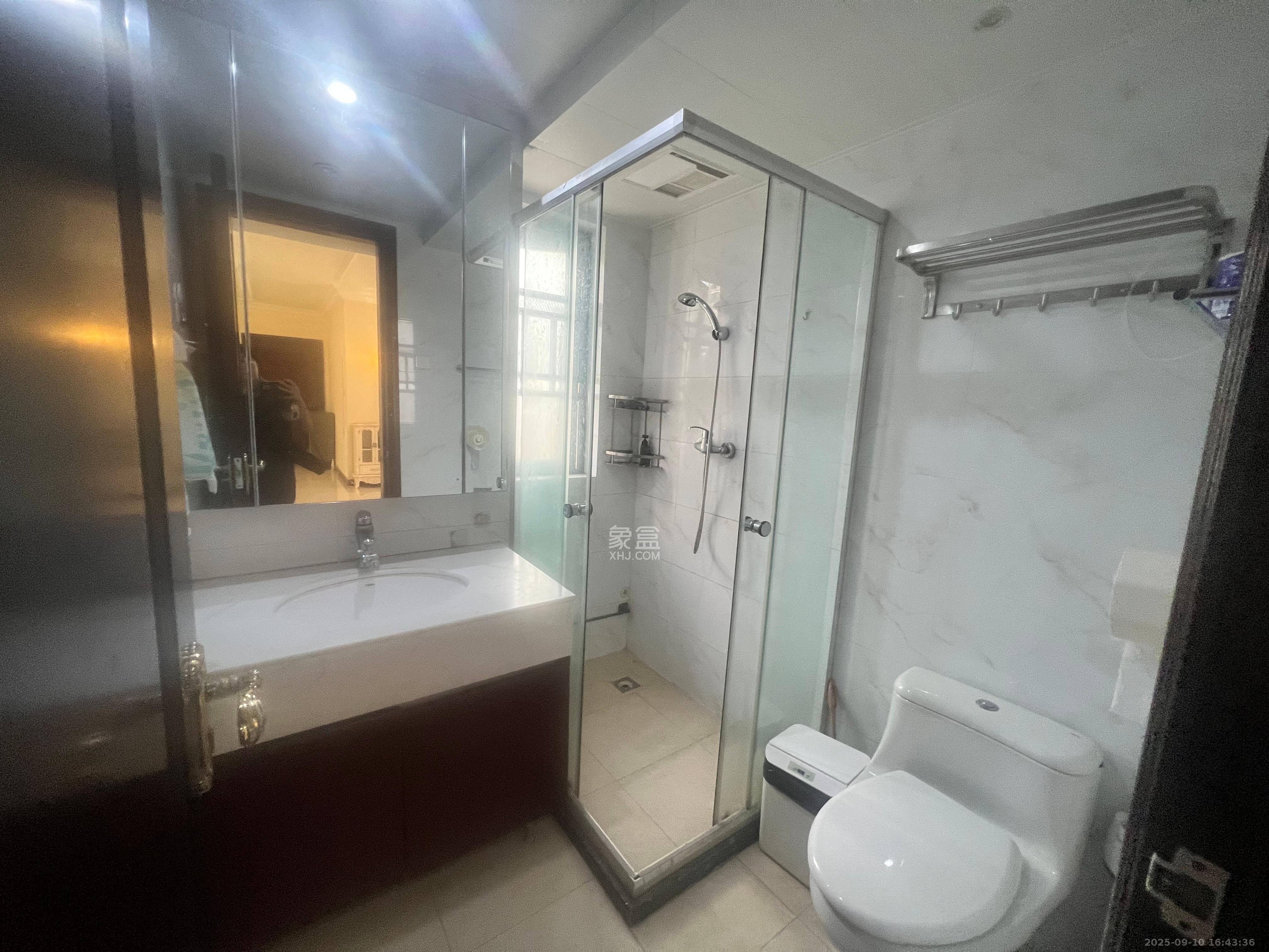 恒大国际广场 3室2厅1卫 2200.0元/月 恒大国际广场 3室2厅1卫 2200.0元/月室内图