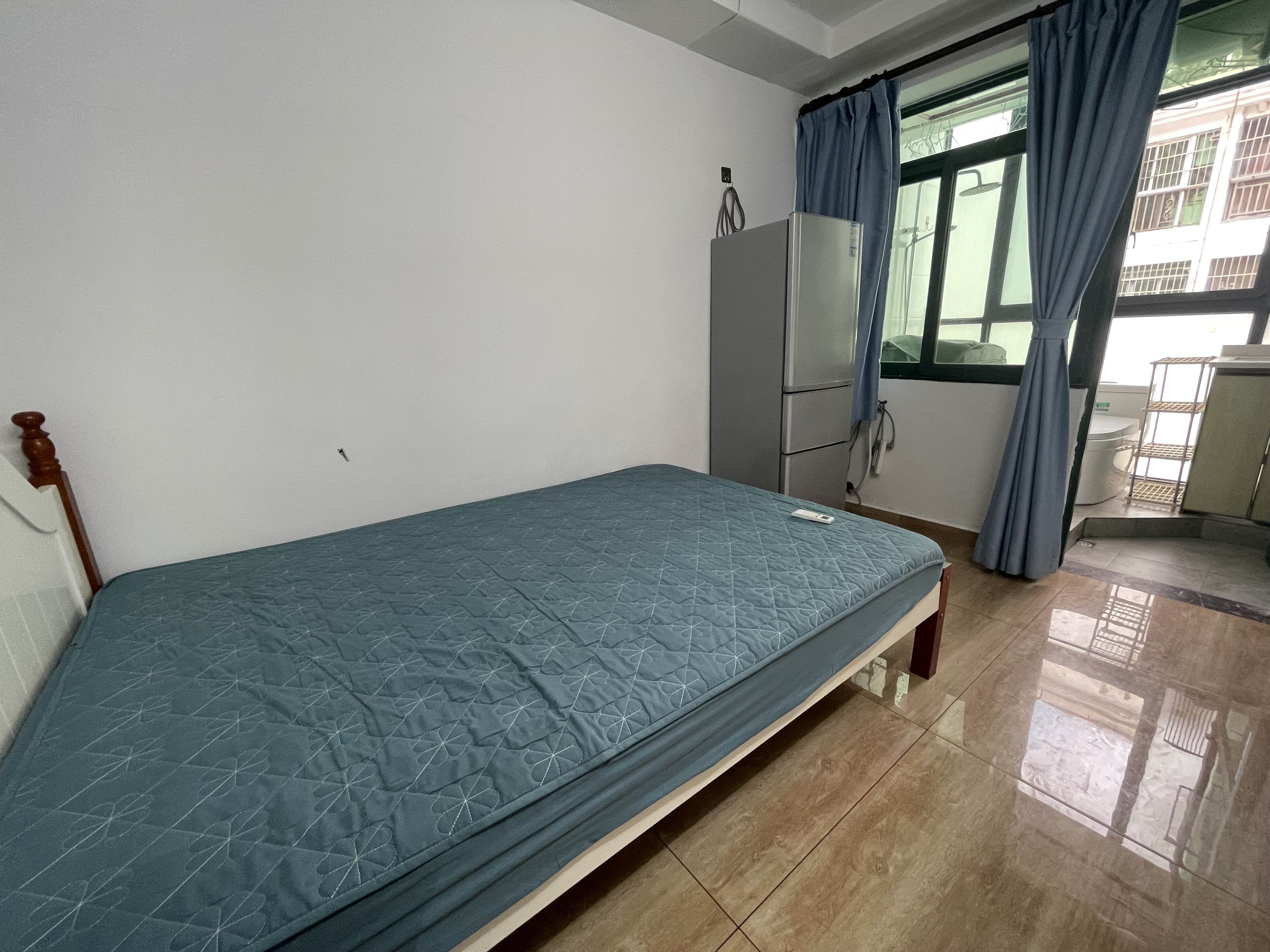 现代花园一期 1室0厅1卫 800.0元/月 现代花园一期 1室0厅1卫 800.0元/月室内图