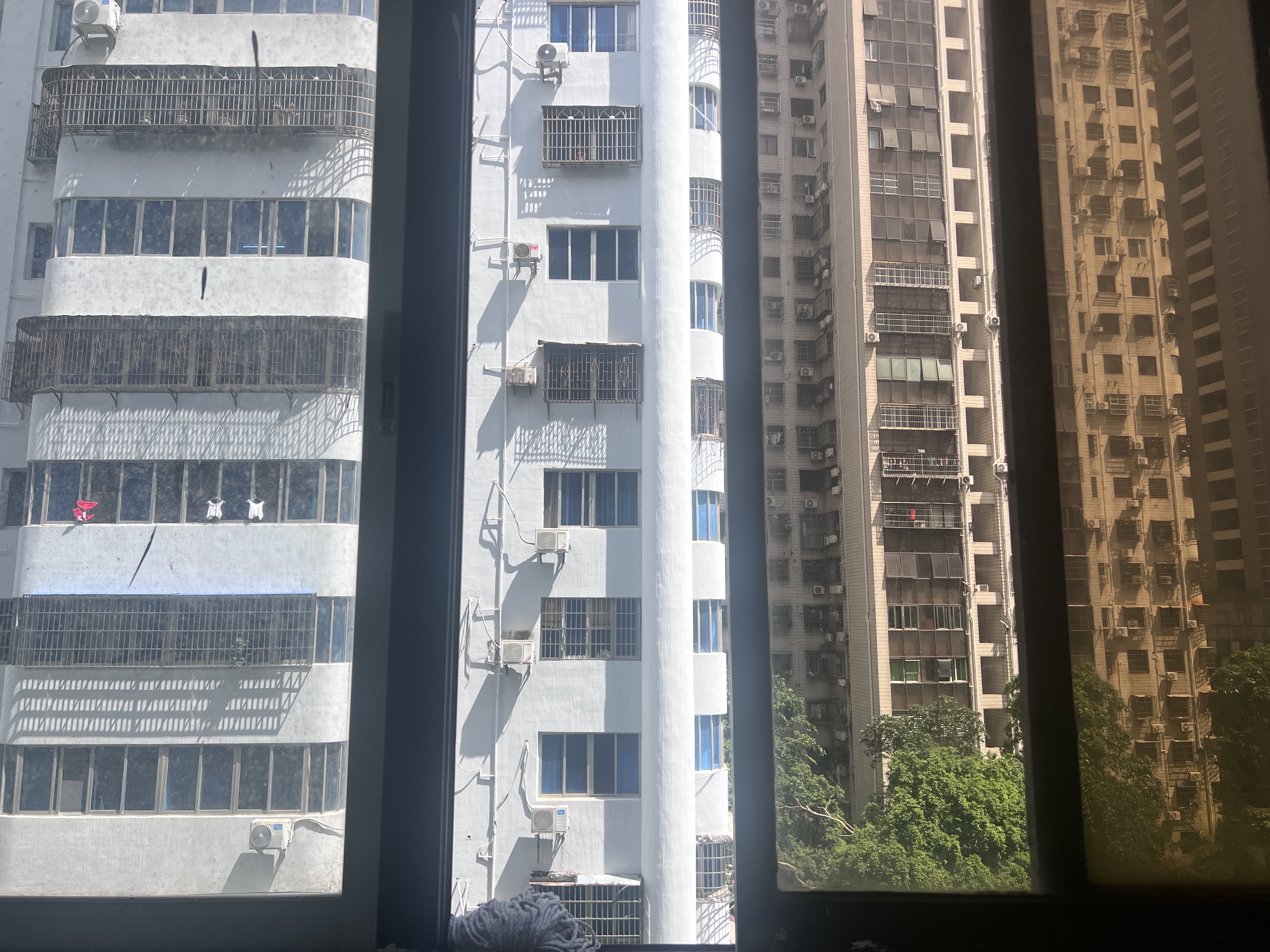 椰城大厦 2室1厅1卫 1400.0元/月 椰城大厦 2室1厅1卫 1400.0元/月室内图