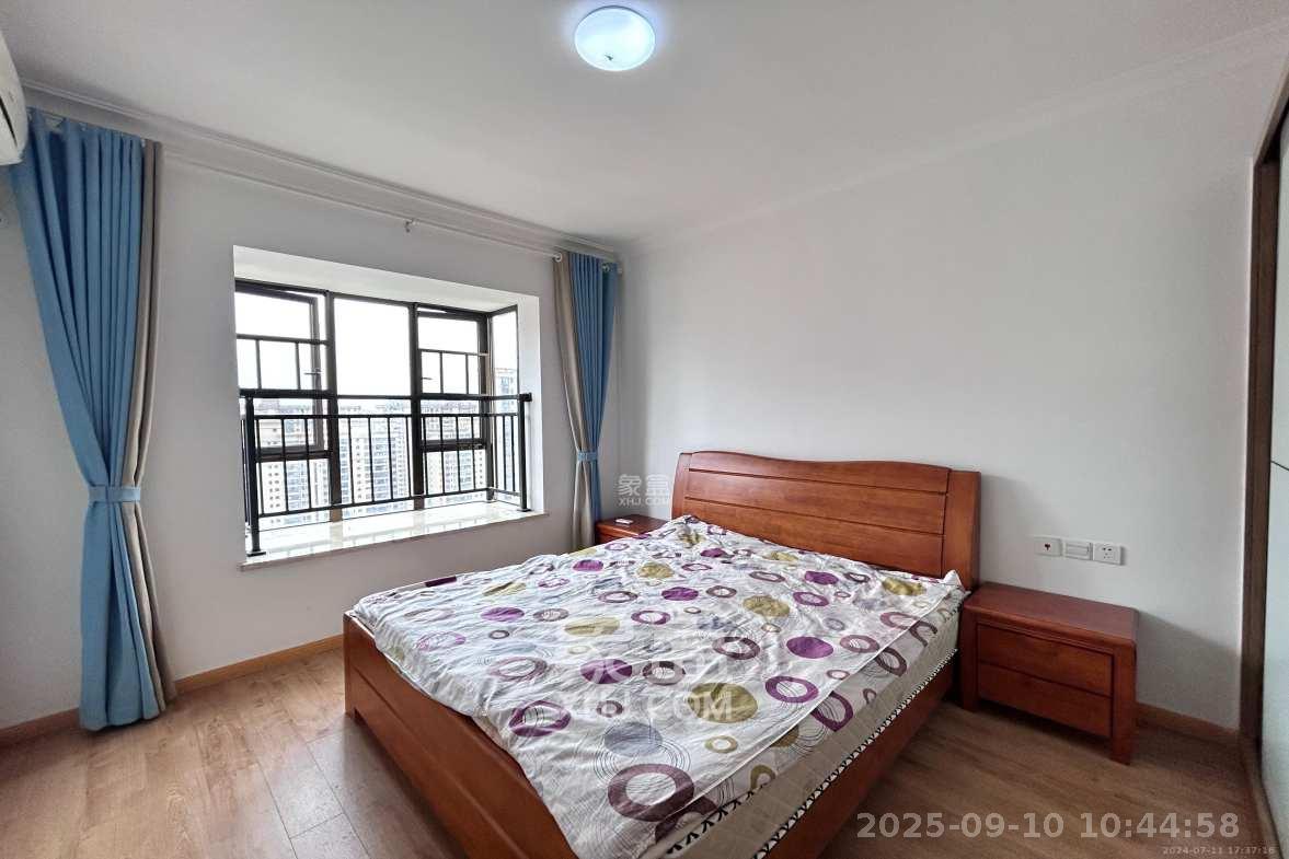 江山帝景哈佛 3室2厅1卫 2000.00元/月 江山帝景哈佛 3室2厅1卫 2000.00元/月室内图