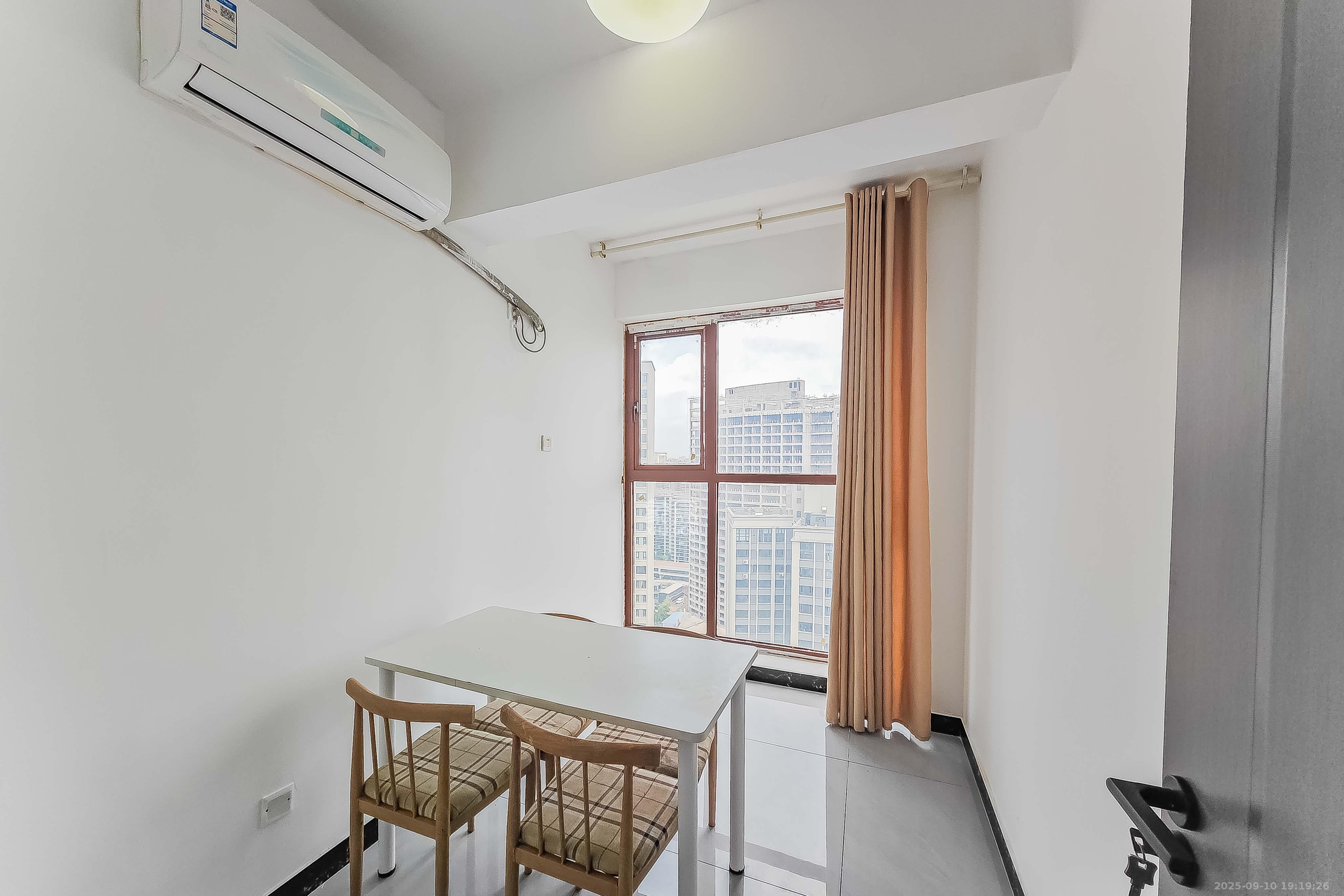 万里时代  3室2厅2卫    95.0万其他