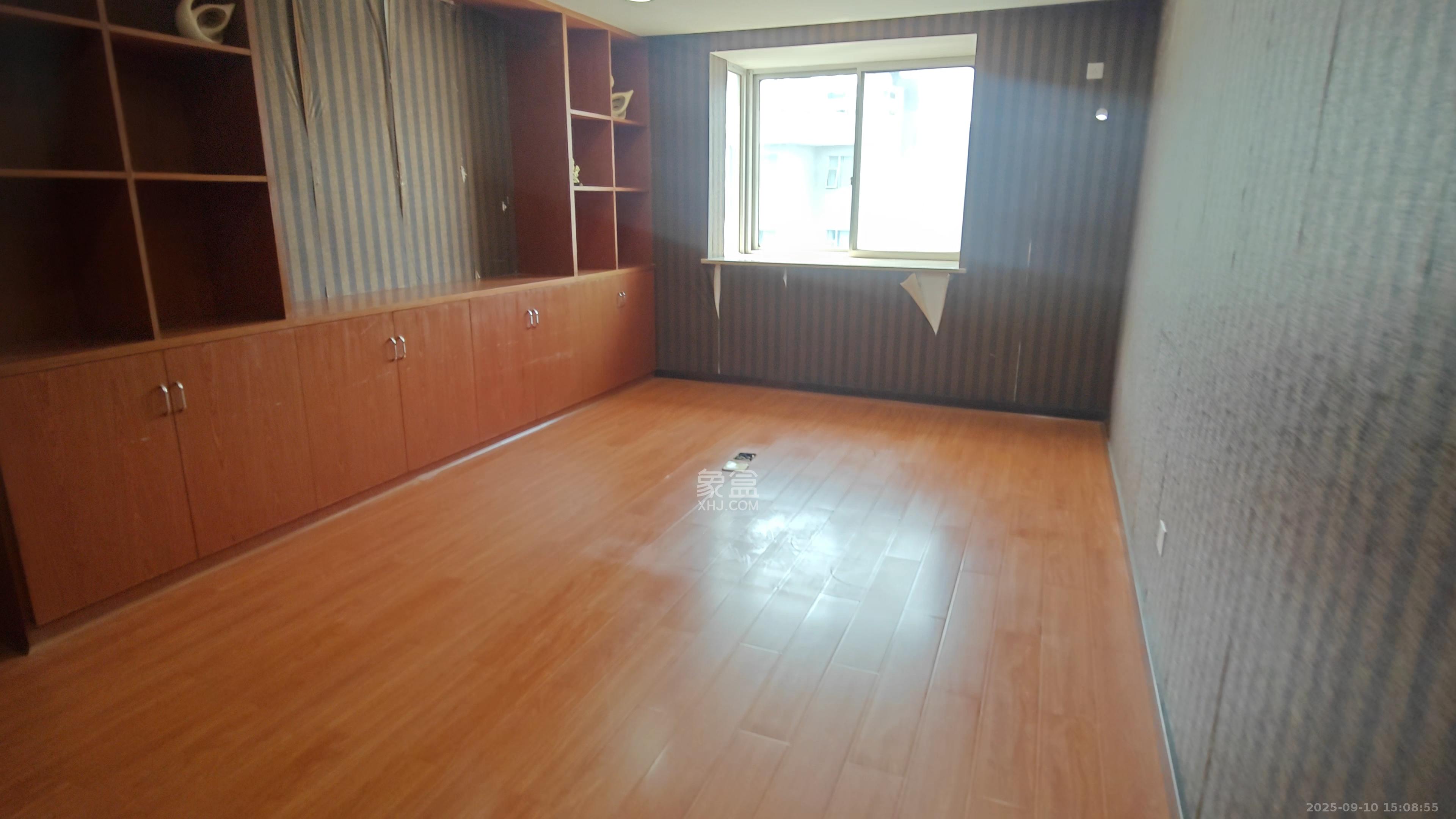 时代帝景 1室1厅1卫 4200.0元/月 时代帝景 1室1厅1卫 4200.0元/月室内图