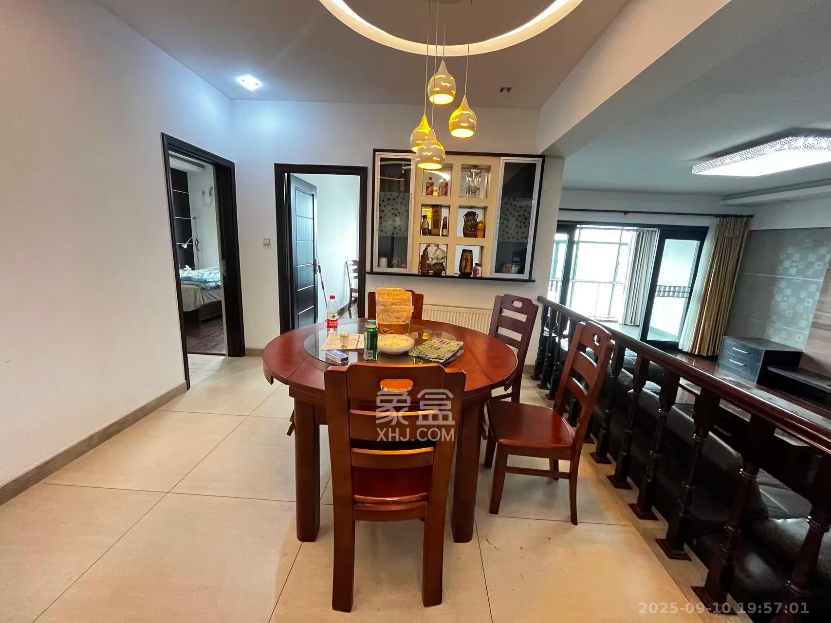 梦泽园  4室2厅2卫    5000.0元/月 梦泽园  4室2厅2卫    5000.0元/月室内图