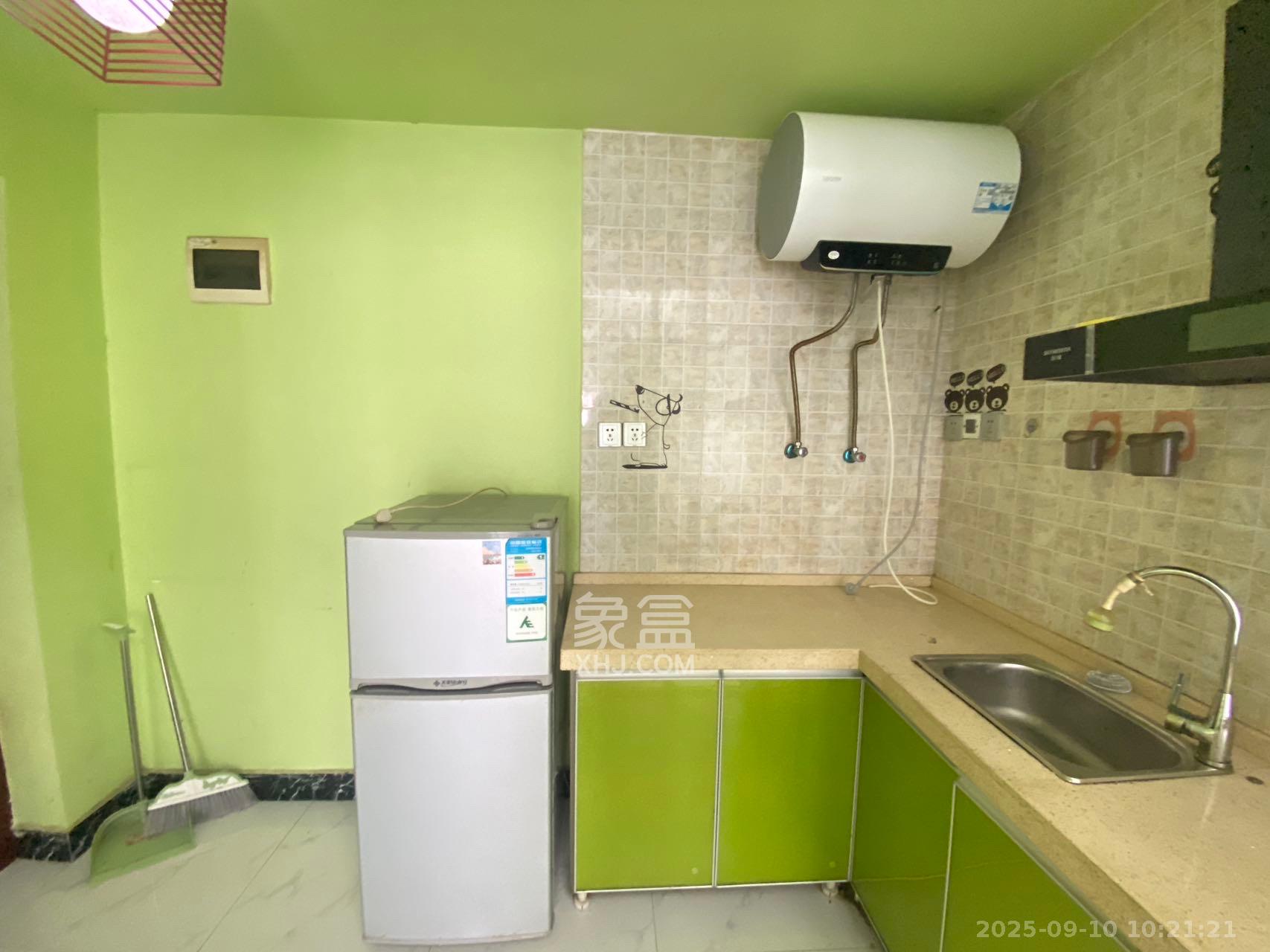 蝴蝶谷 1室1厅1卫 1150.0元/月 蝴蝶谷 1室1厅1卫 1150.0元/月室内图