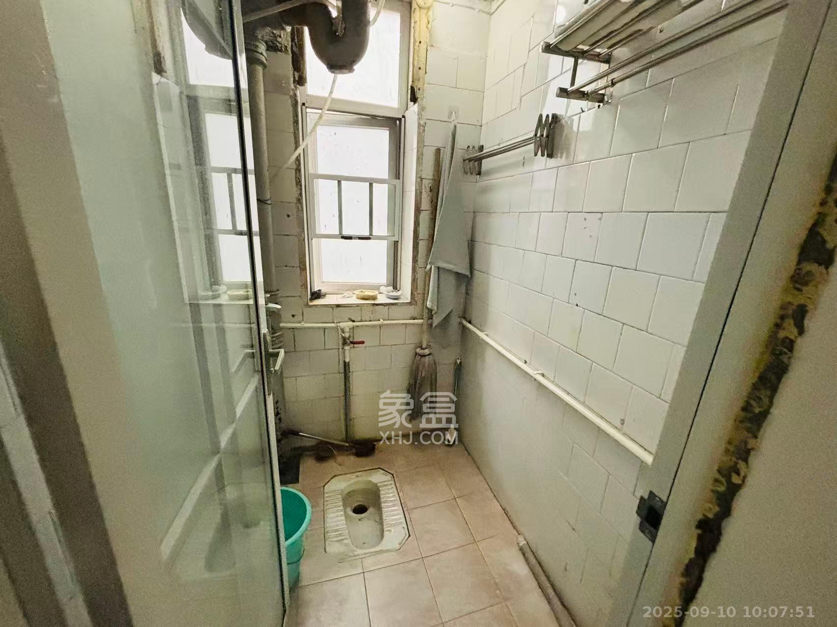 长郡花园 3室1厅1卫 2800.0元/月 长郡花园 3室1厅1卫 2800.0元/月室内图