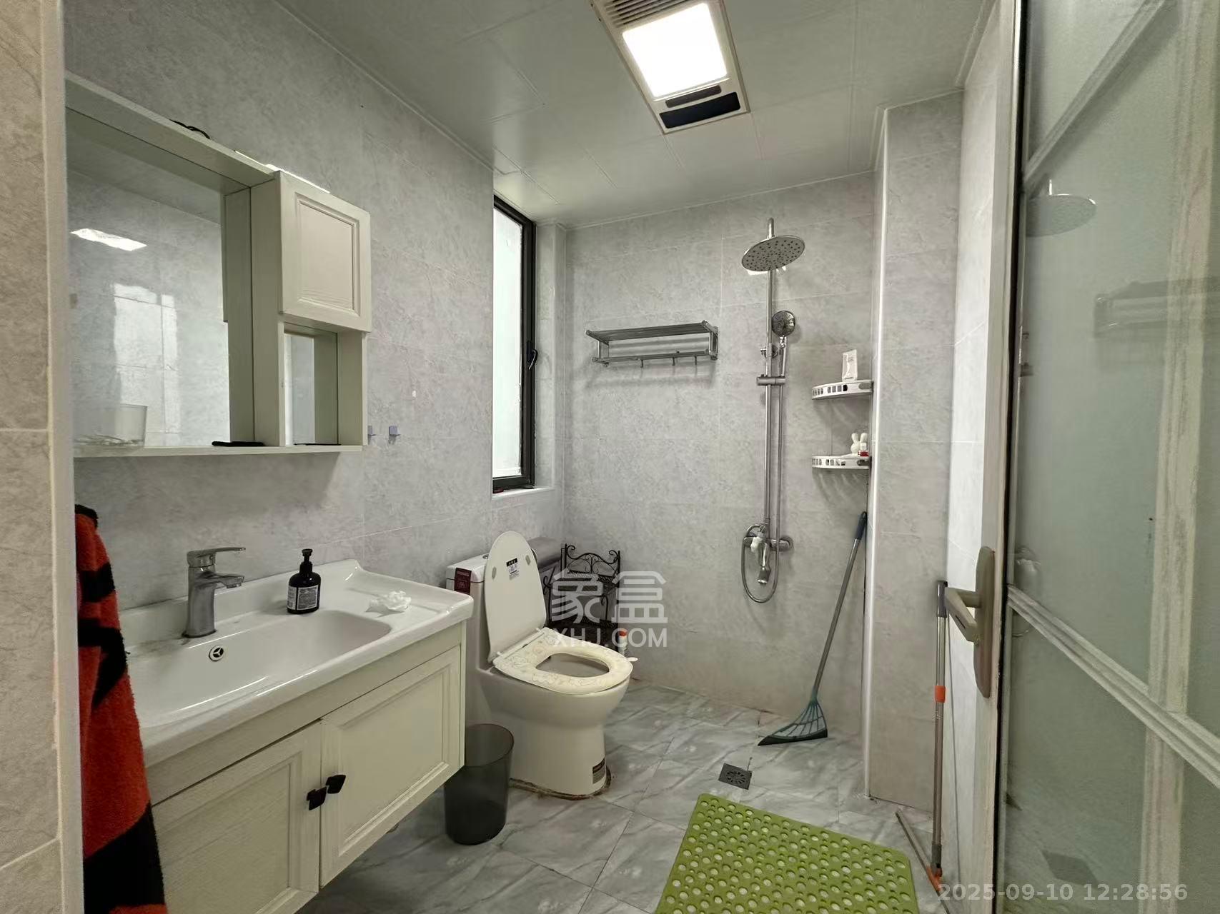 里约荟 3室2厅2卫 3200.0元/月 里约荟 3室2厅2卫 3200.0元/月室内图