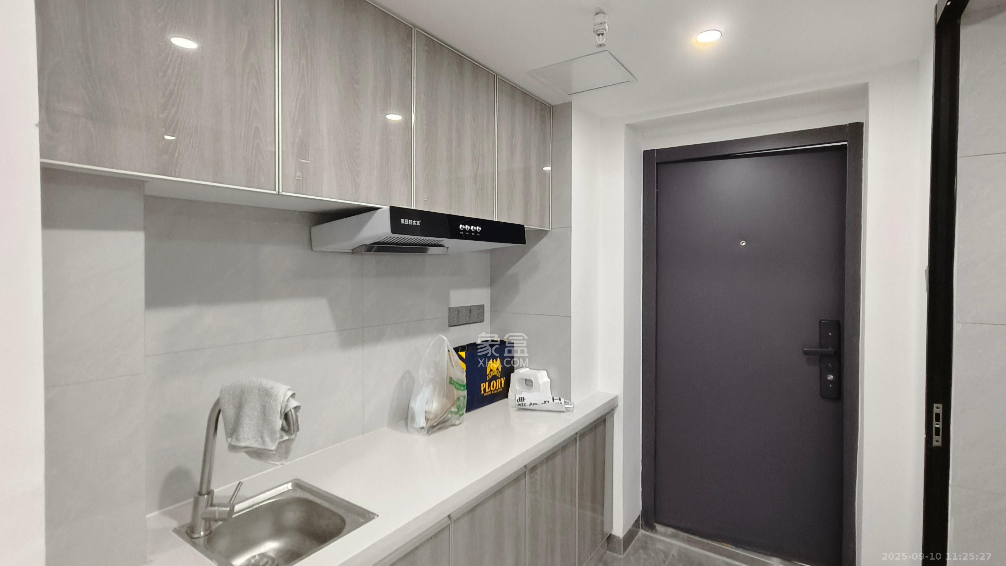 中扬国际 1室1厅1卫 1200.0元/月 中扬国际 1室1厅1卫 1200.0元/月室内图