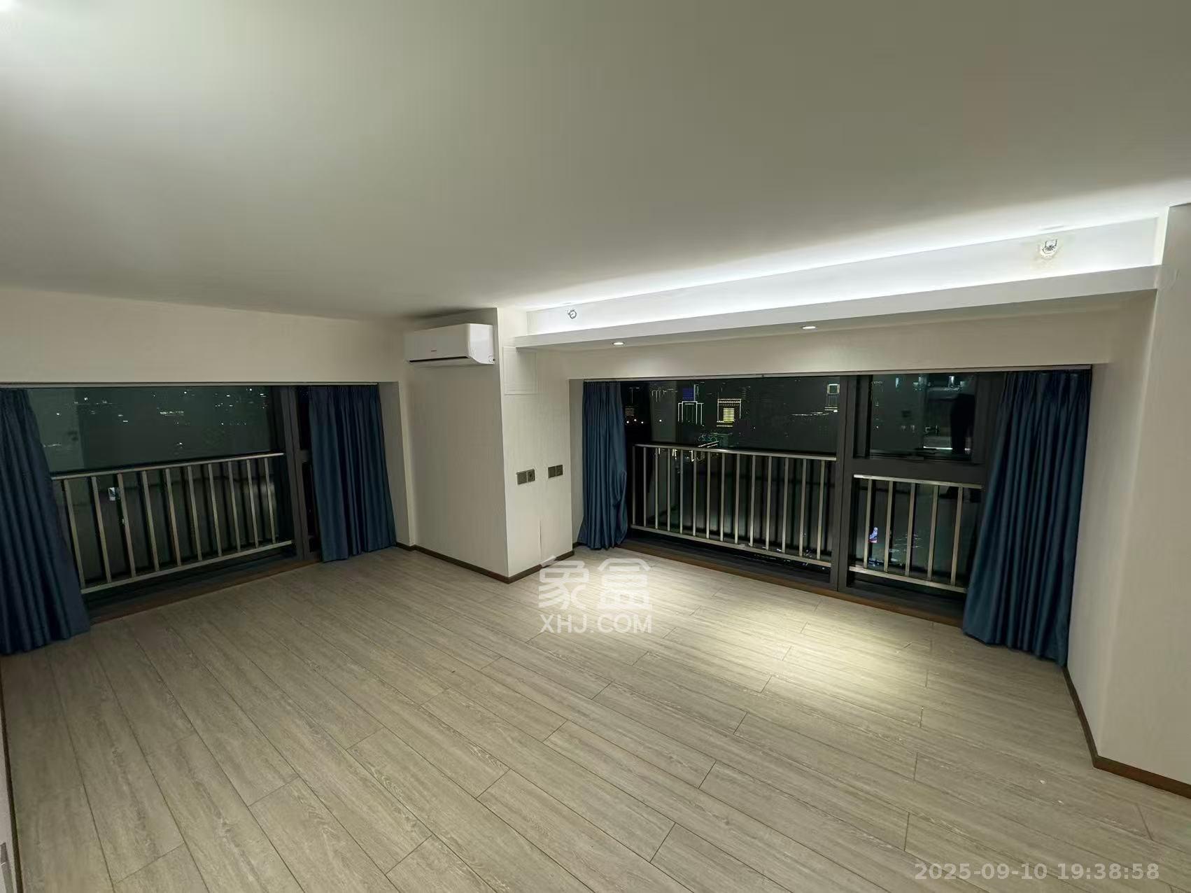 华远华时代  4室2厅2卫    4200.0元/月室内图