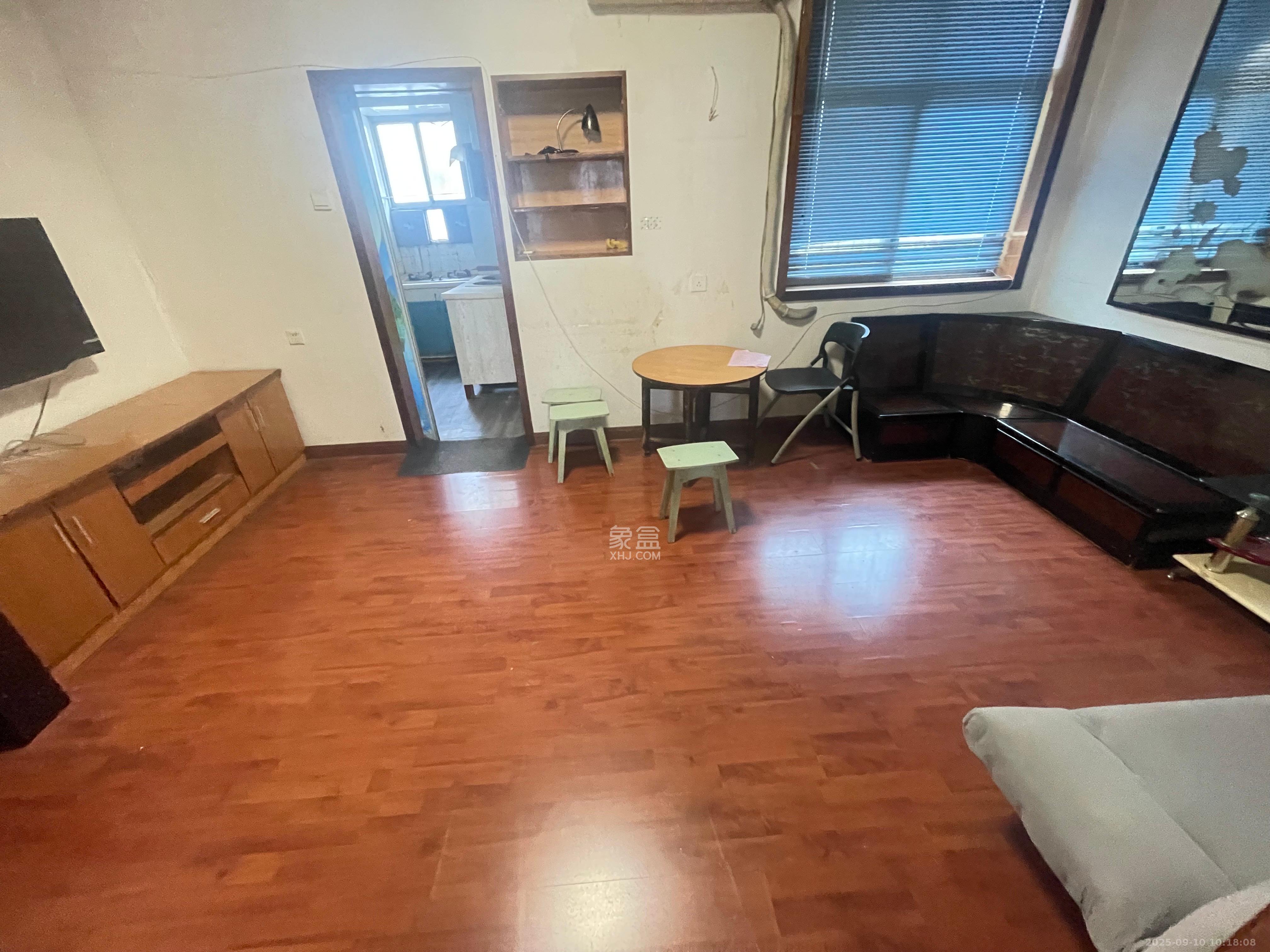 周南中学宿舍 2室1厅1卫 2000.0元/月 周南中学宿舍 2室1厅1卫 2000.0元/月室内图