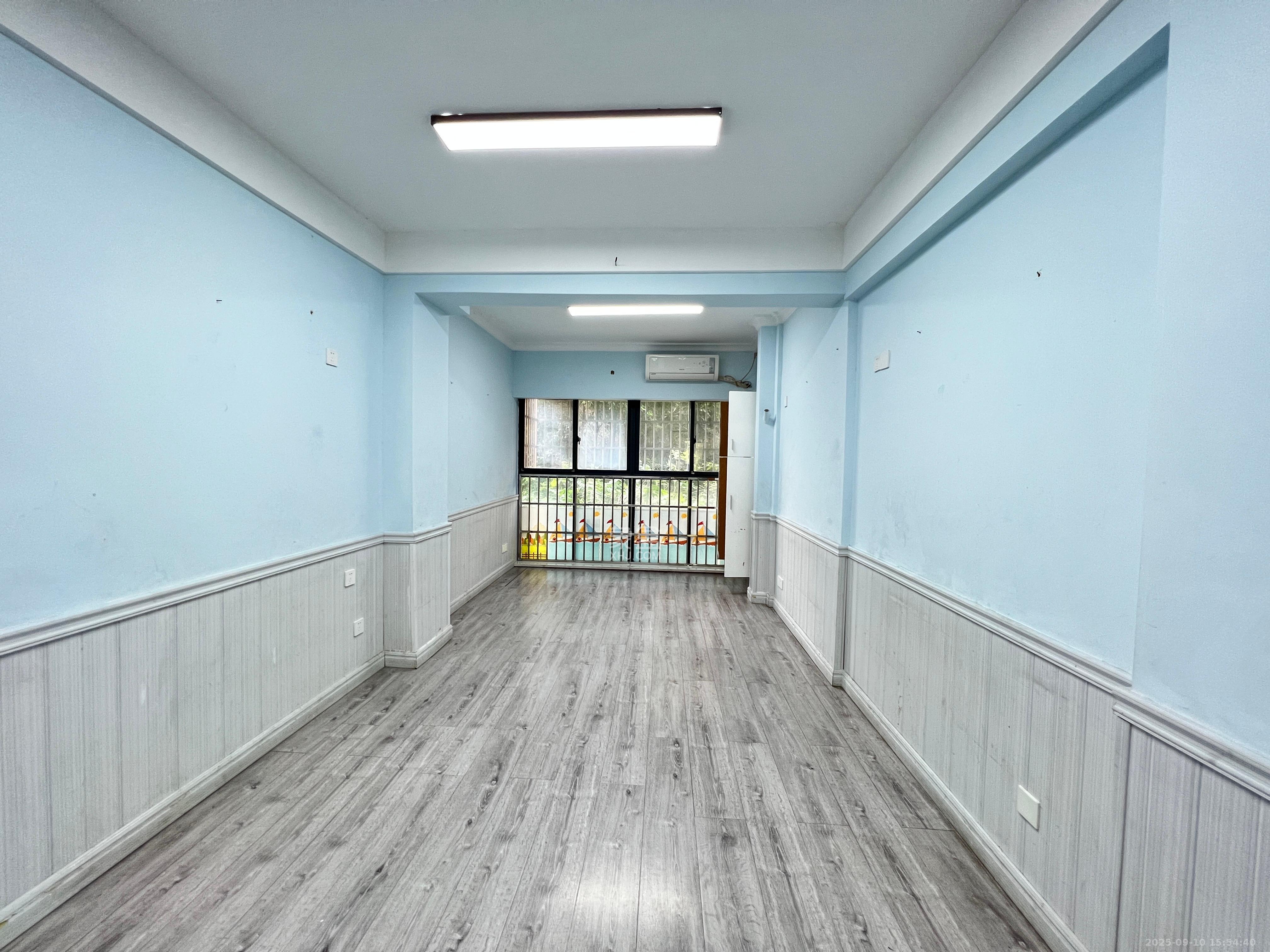 中城丽景香山园  7室2厅2卫    6000.0元/月室内图