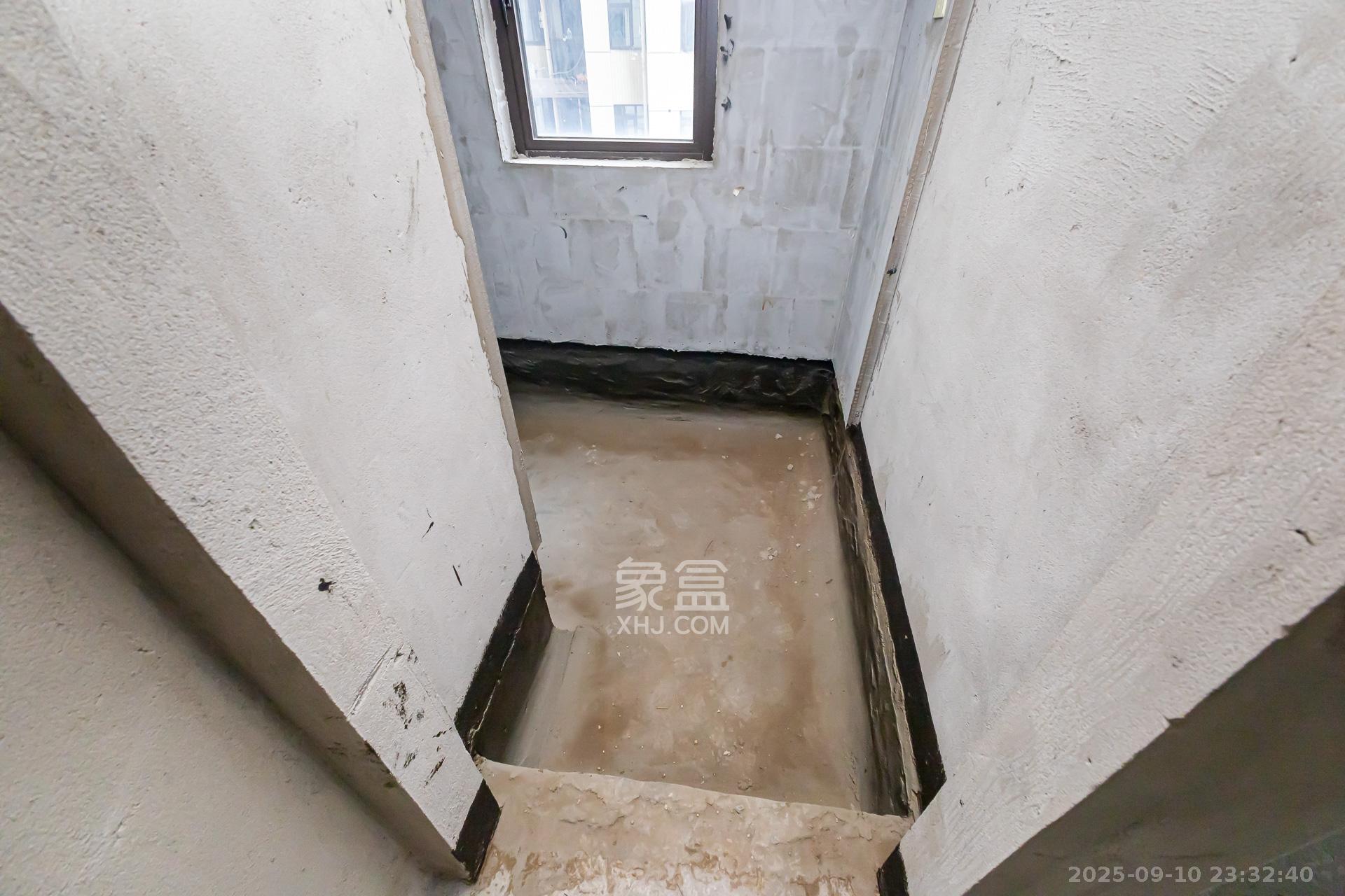 乾源国际 3室2厅2卫 75.0万 乾源国际 3室2厅2卫 75.0万卫生间