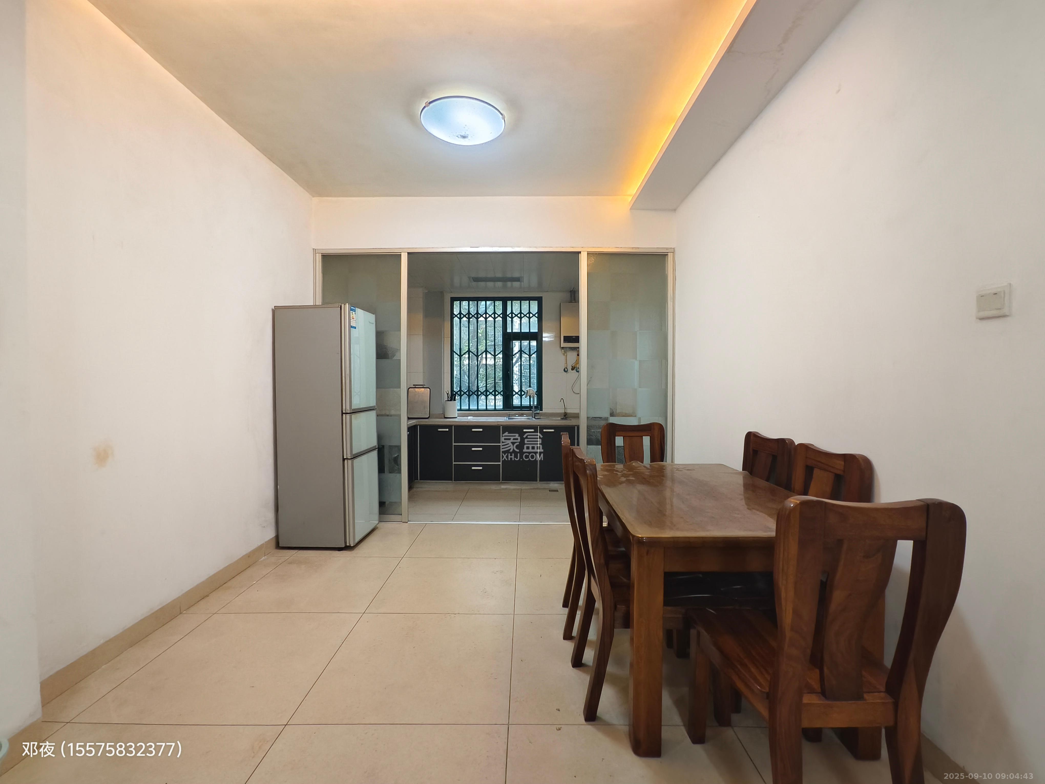 银桂苑  2室2厅1卫    2400.0元/月室内图