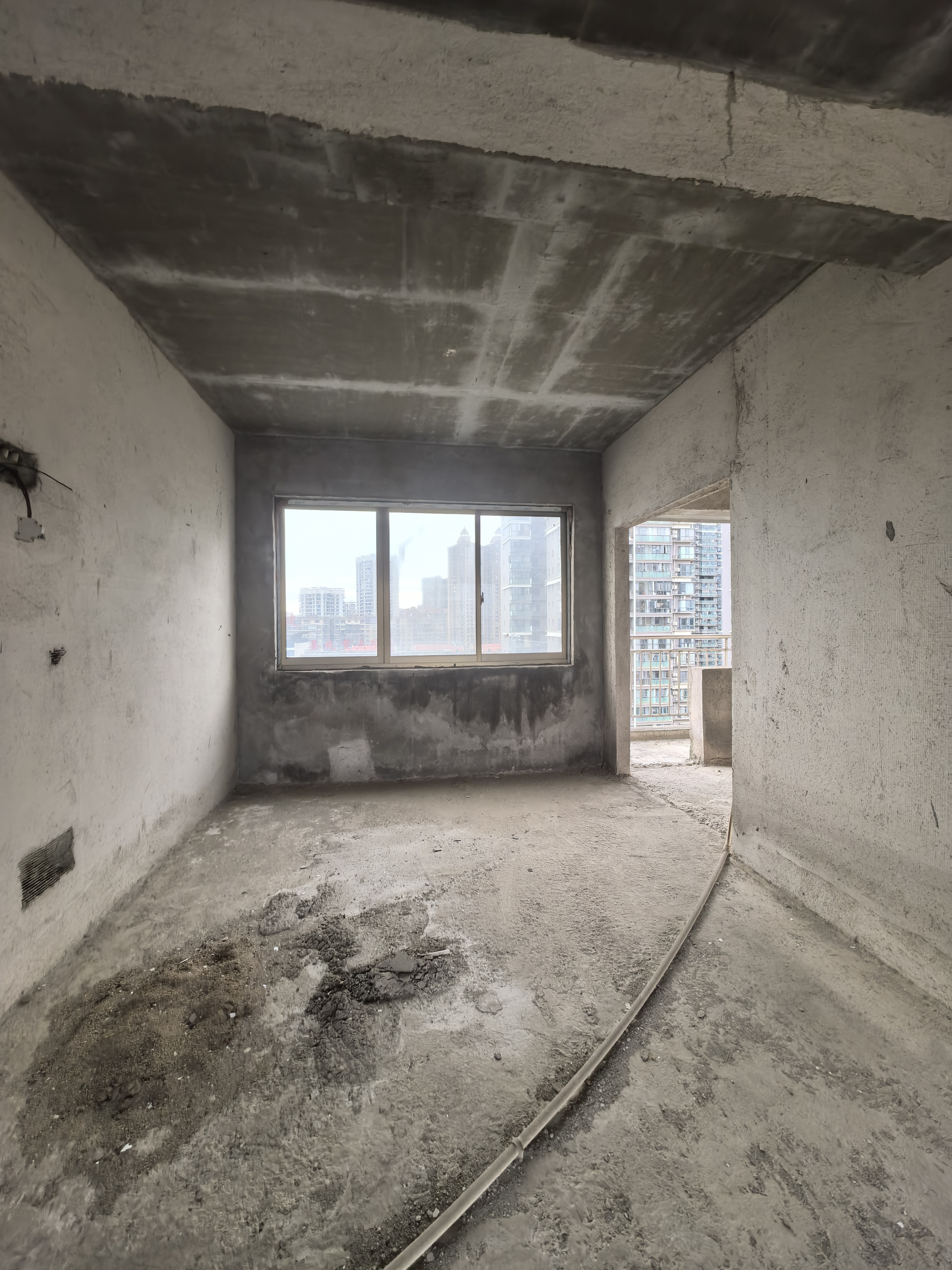 龙庭贵筑二期  1室2厅2卫    59.8万客厅