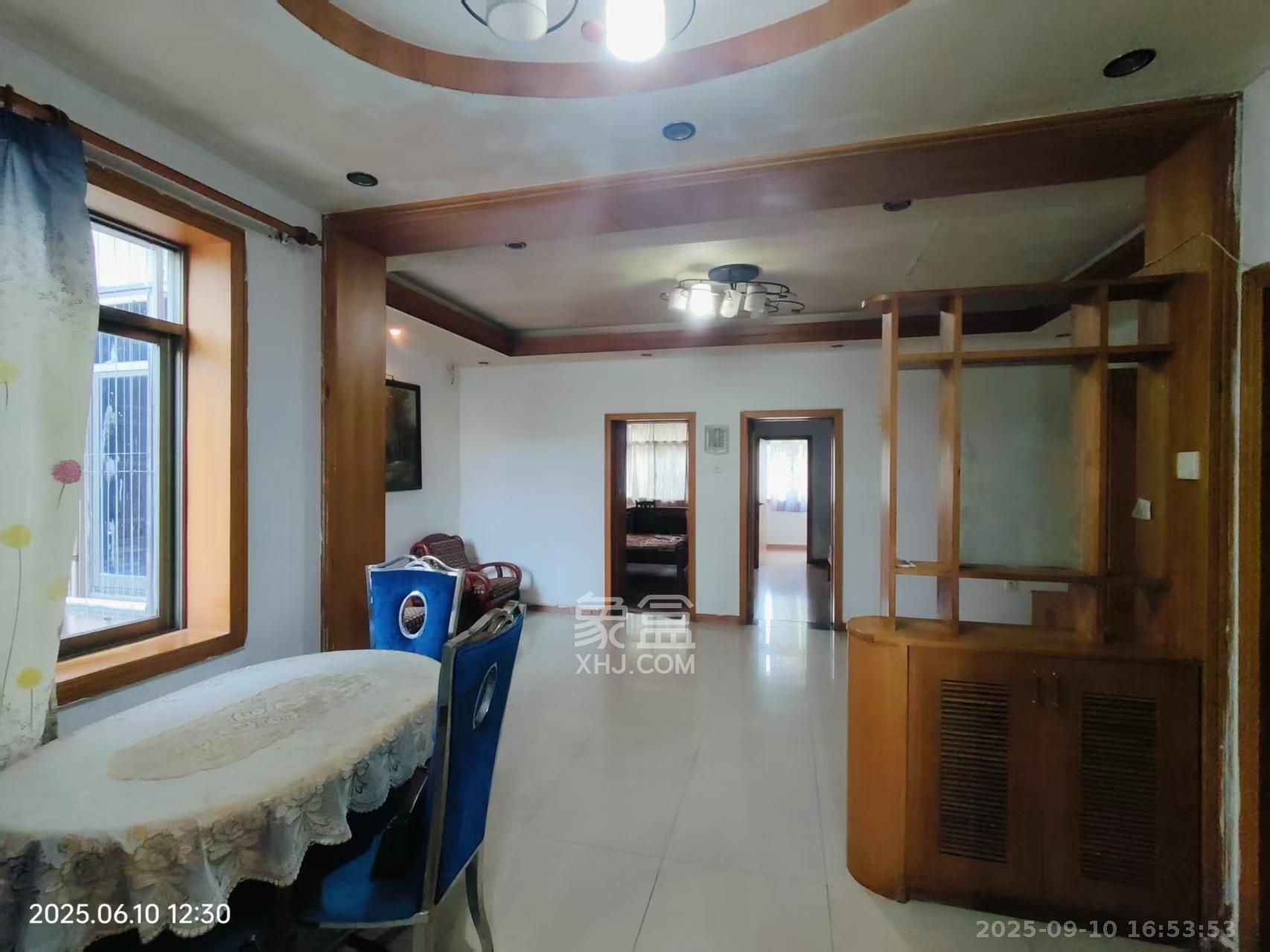 火星五片 2室2厅1卫 1600.0元/月 火星五片 2室2厅1卫 1600.0元/月室内图