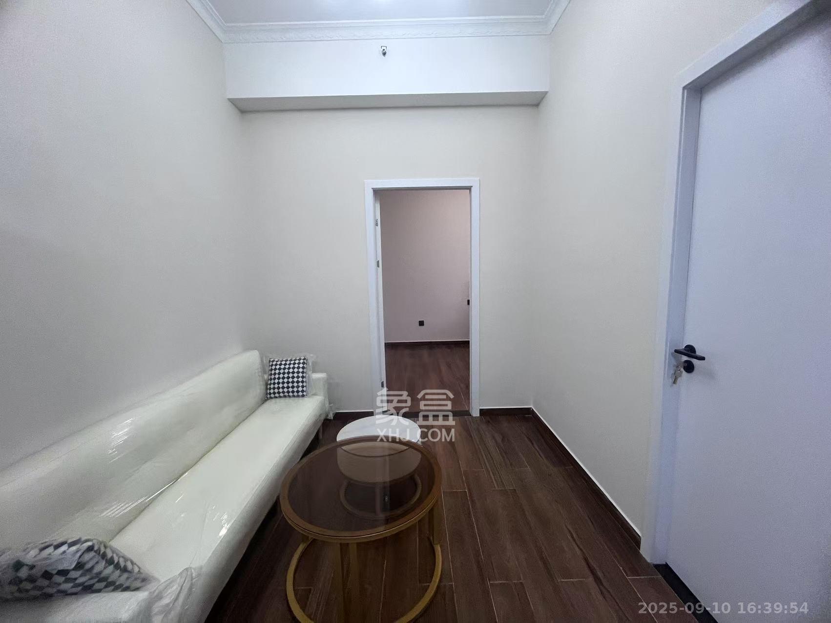 中建悦和城 2室1厅1卫 1700.0元/月 中建悦和城 2室1厅1卫 1700.0元/月室内图