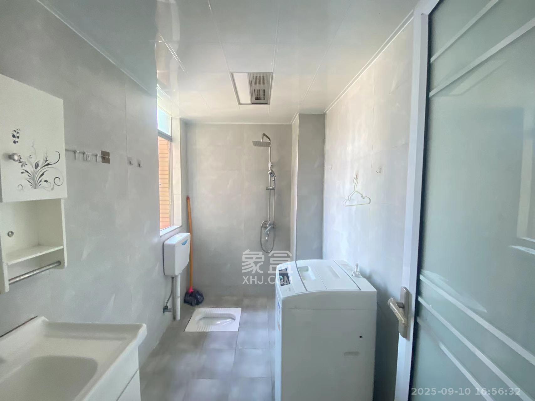 新城新世界一二三期 3室2厅1卫 3000.0元/月 新城新世界一二三期 3室2厅1卫 3000.0元/月室内图