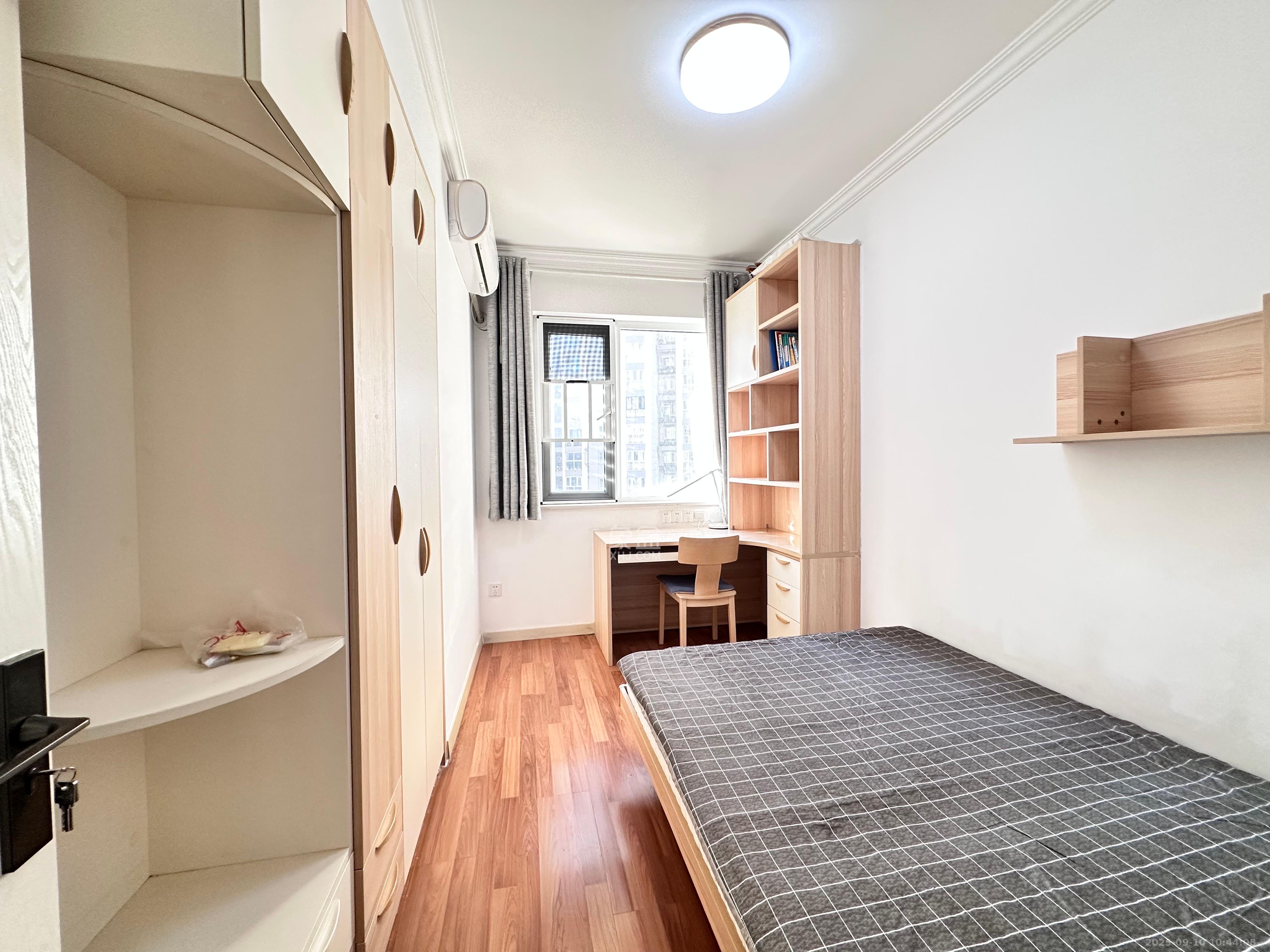 当代滨江MOMA  3室2厅2卫    4000.0元/月室内图