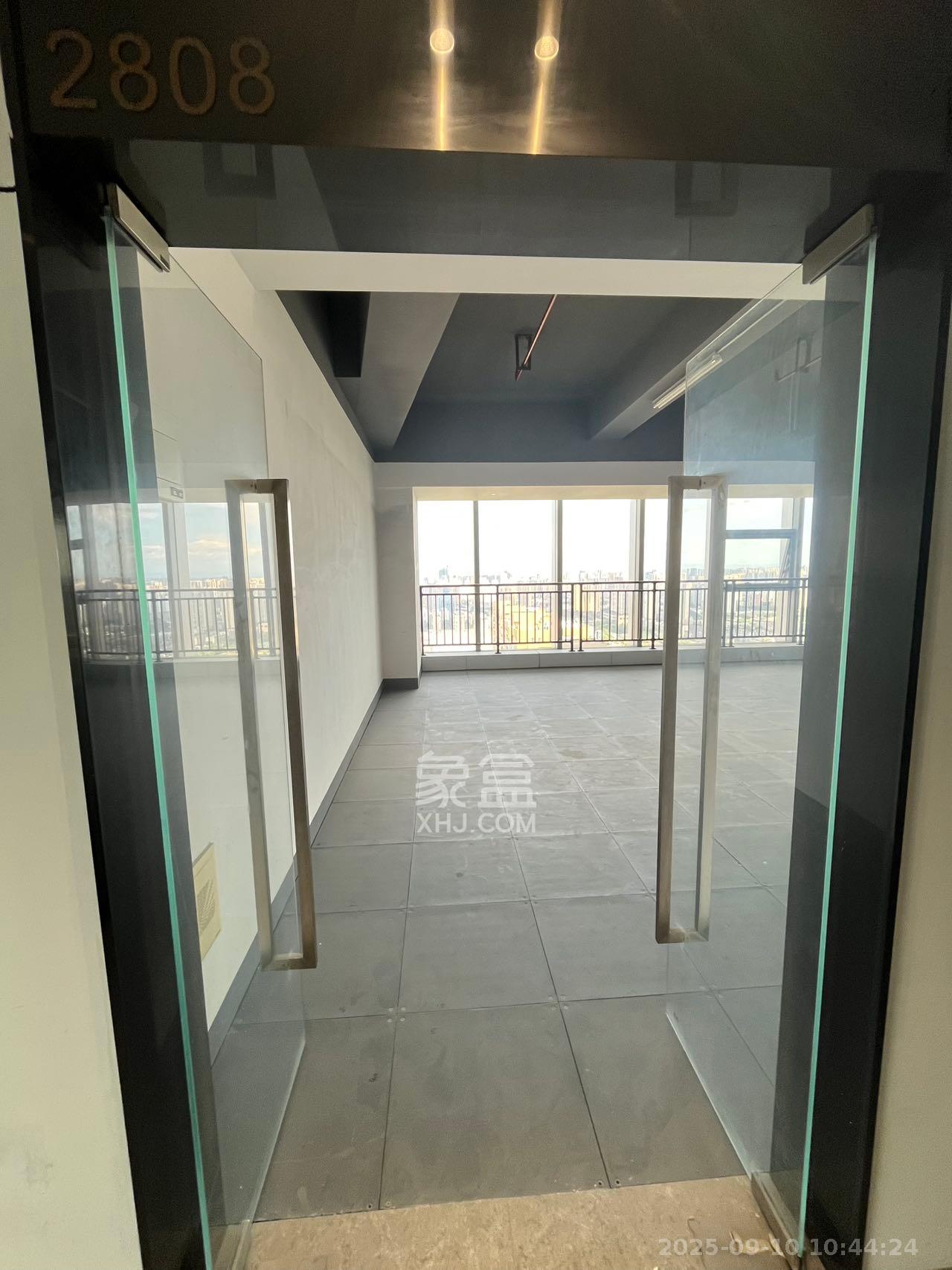 万博汇   165.0㎡      10000.0元/月