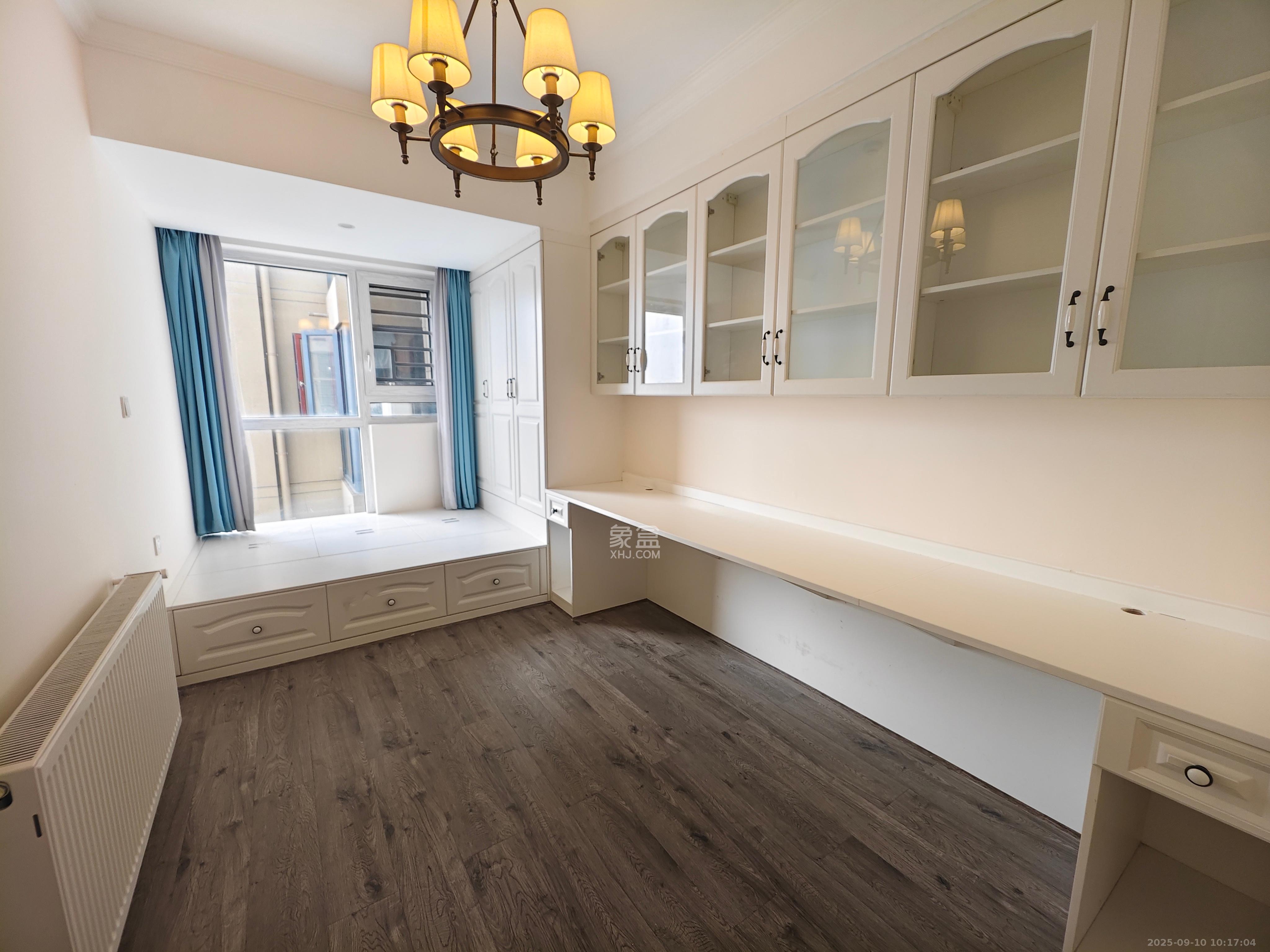 中建梅溪湖中心  4室2厅2卫    5500.0元/月 中建梅溪湖中心  4室2厅2卫    5500.0元/月室内图