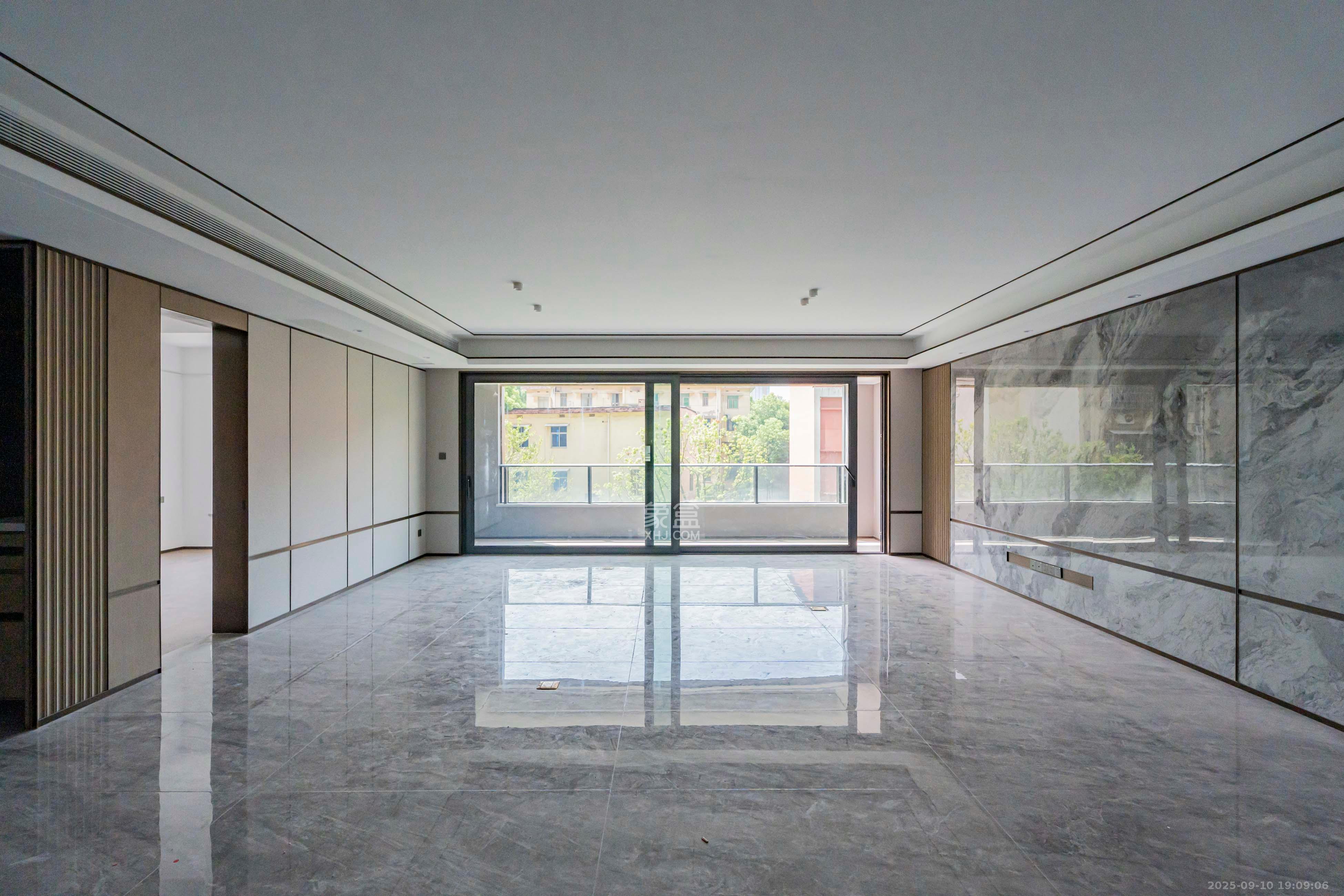 建发养云  4室2厅3卫   476.00万