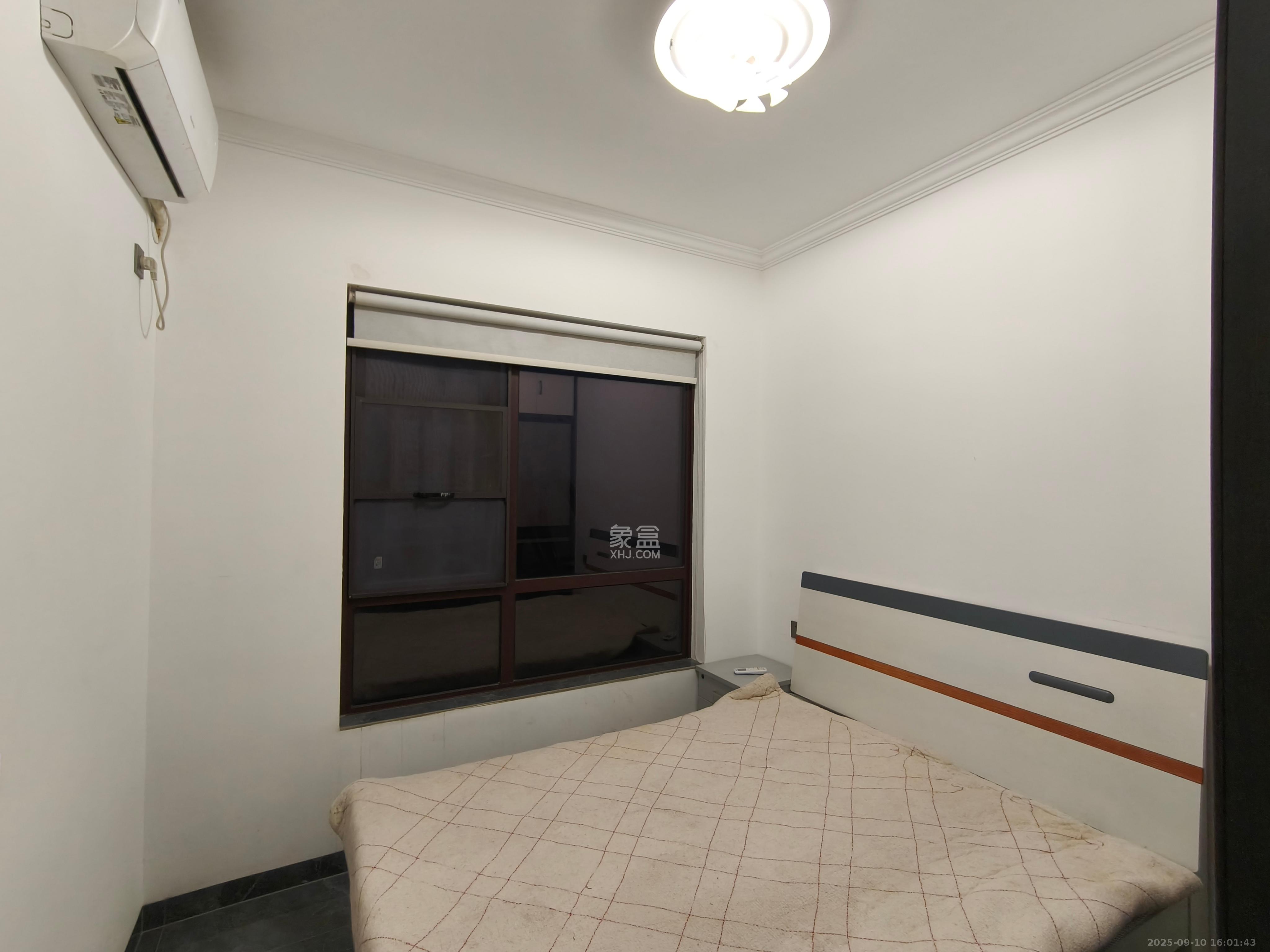 艺源颂雅小区(719街区)  4室2厅2卫    3200.0元/月 艺源颂雅小区(719街区)  4室2厅2卫    3200.0元/月室内图