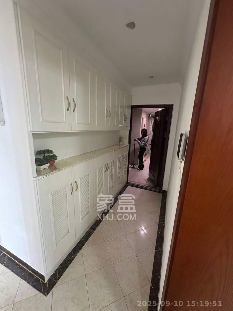 中建梅溪湖中心 3室2厅2卫 3200.0元/月 中建梅溪湖中心 3室2厅2卫 3200.0元/月室内图