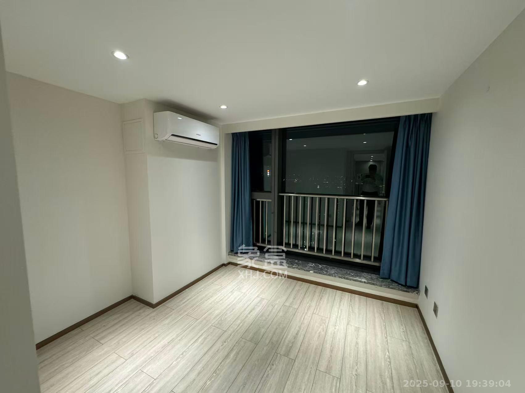 华远华时代 4室2厅2卫 4200.0元/月 华远华时代 4室2厅2卫 4200.0元/月室内图