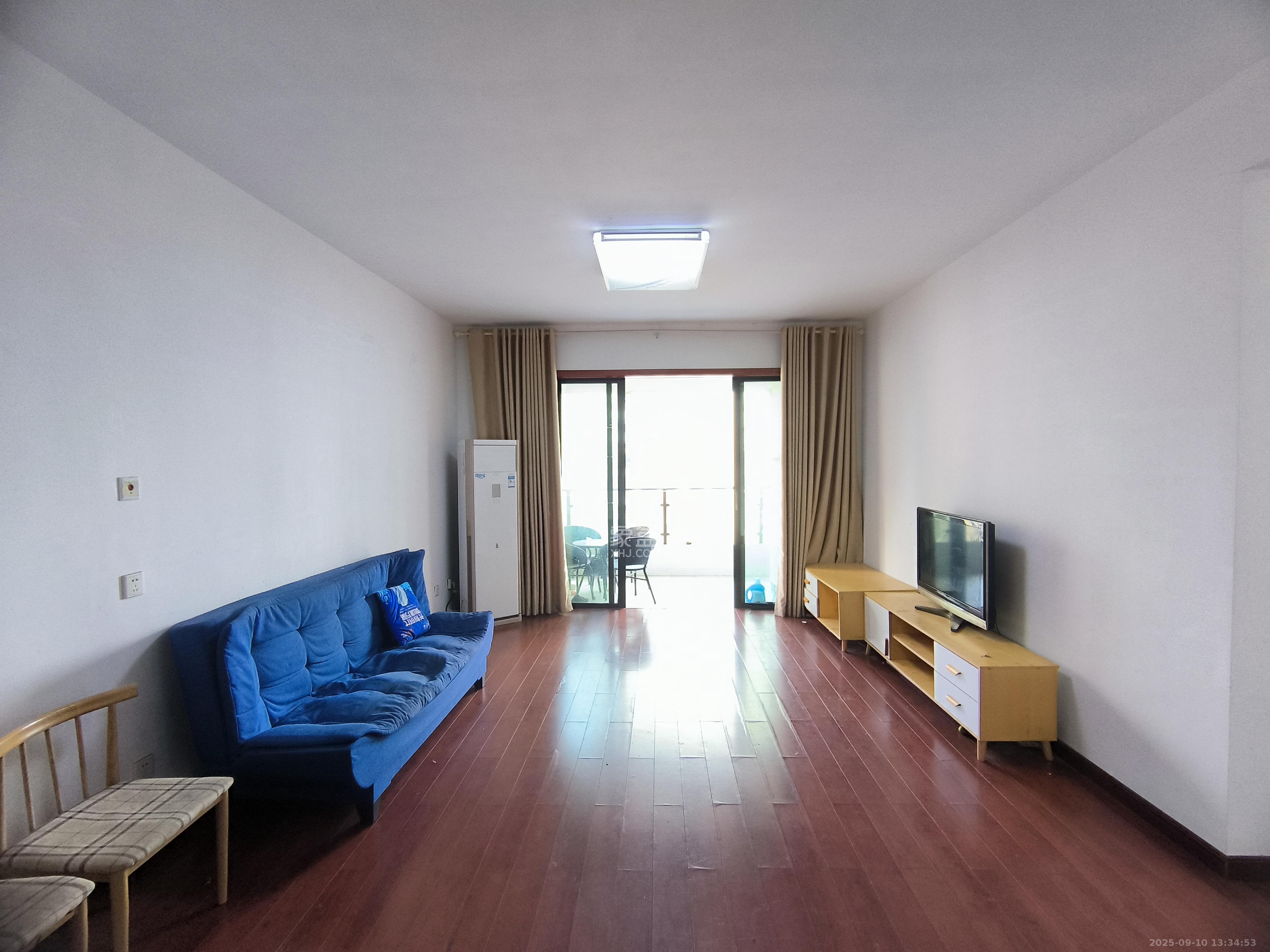 梅溪湖金茂悦(金悦雅苑)  3室2厅1卫    2800.0元/月 梅溪湖金茂悦(金悦雅苑)  3室2厅1卫    2800.0元/月室内图