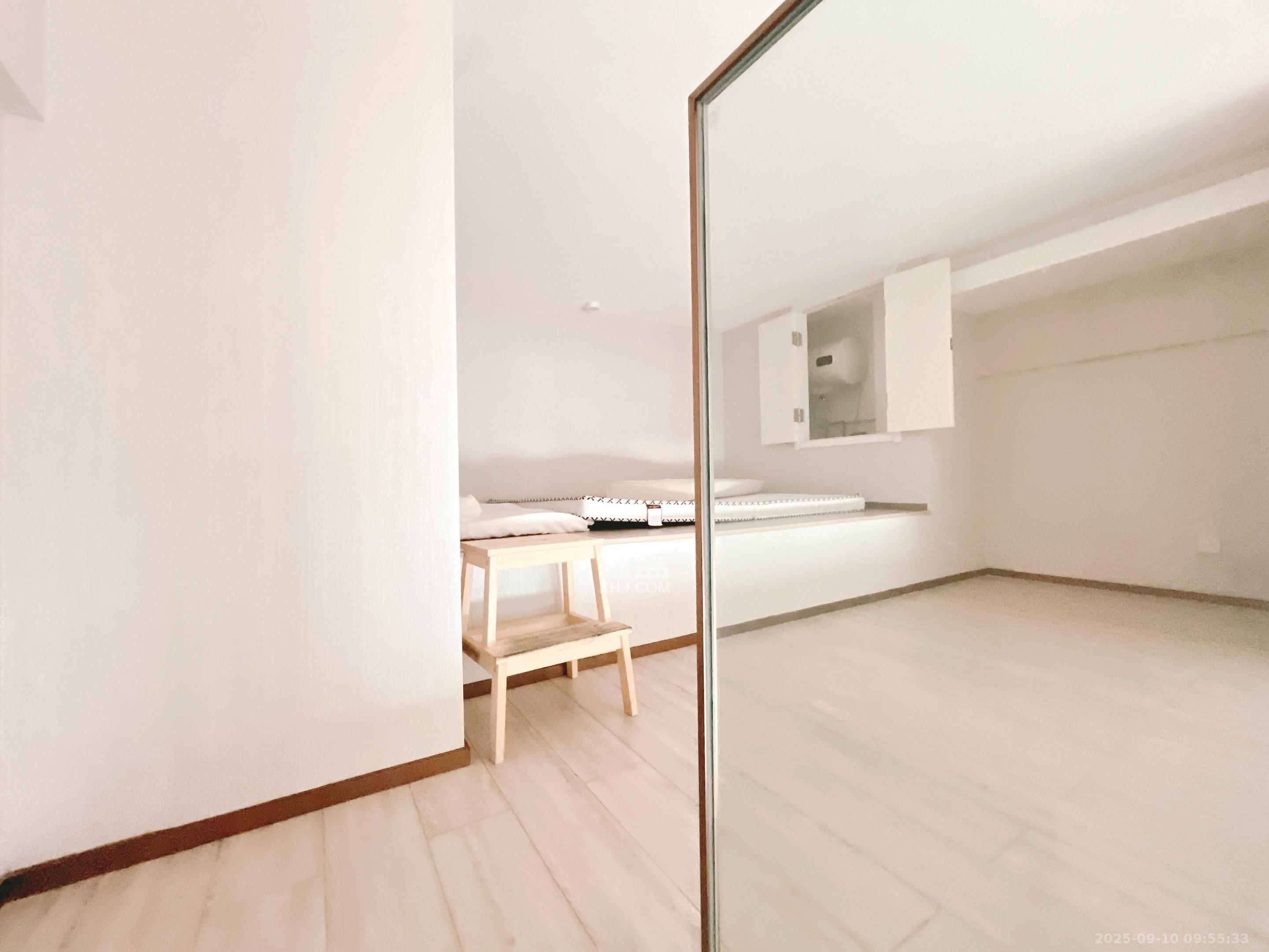 华远华时代  2室1厅1卫    3000.0元/月室内图