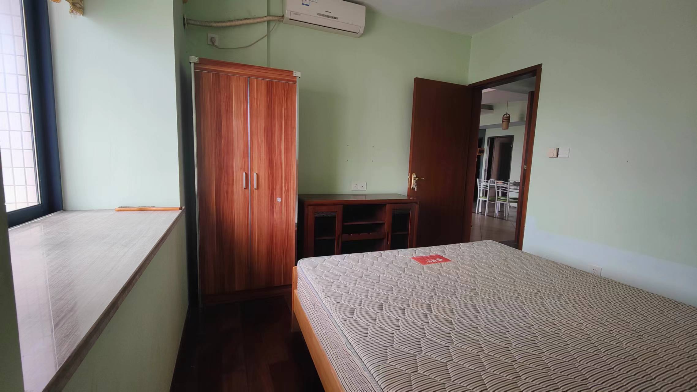 滨海贵族 2室2厅1卫 2800.0元/月 滨海贵族 2室2厅1卫 2800.0元/月室内图