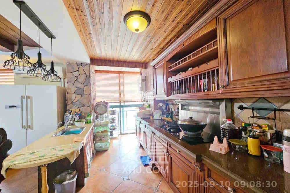 凯乐湘园  3室2厅2卫    3000.0元/月 凯乐湘园  3室2厅2卫    3000.0元/月室内图