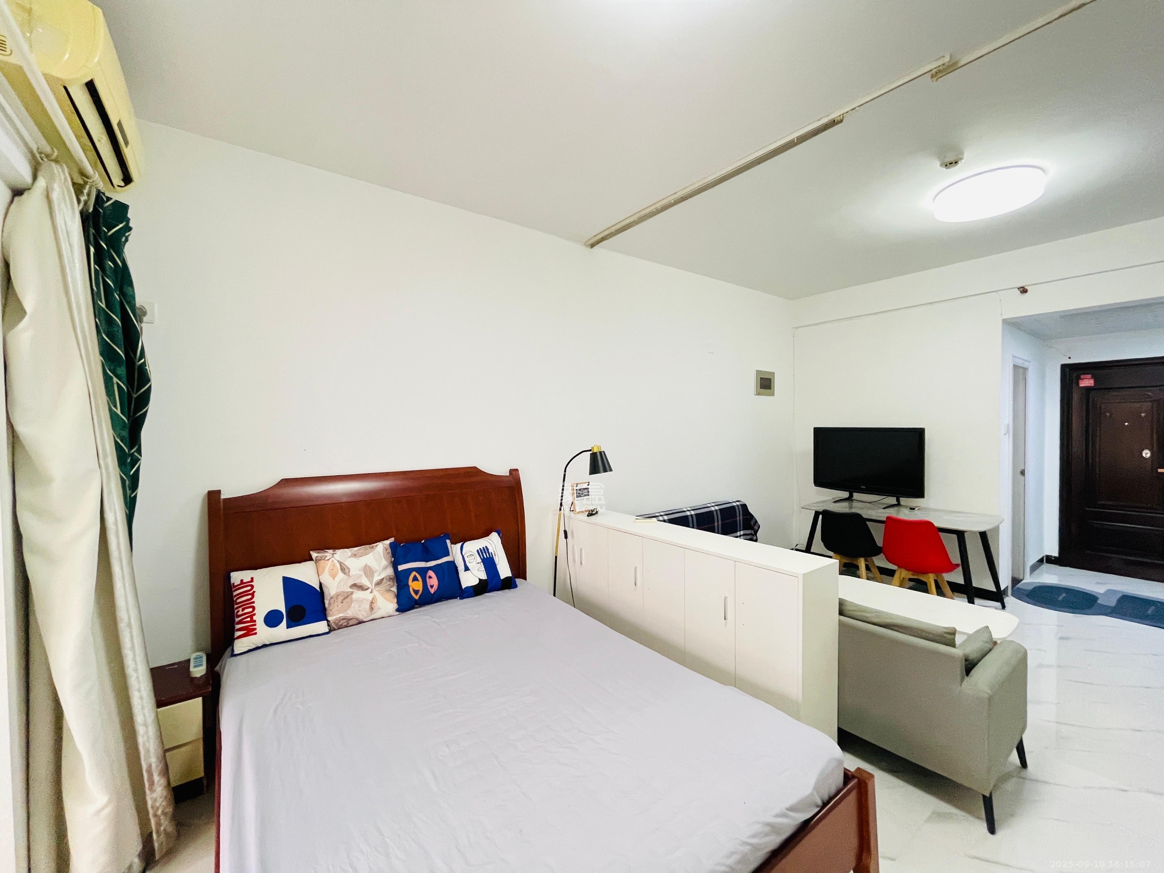 七彩丽都  1室0厅1卫    2200.0元/月 七彩丽都  1室0厅1卫    2200.0元/月室内图