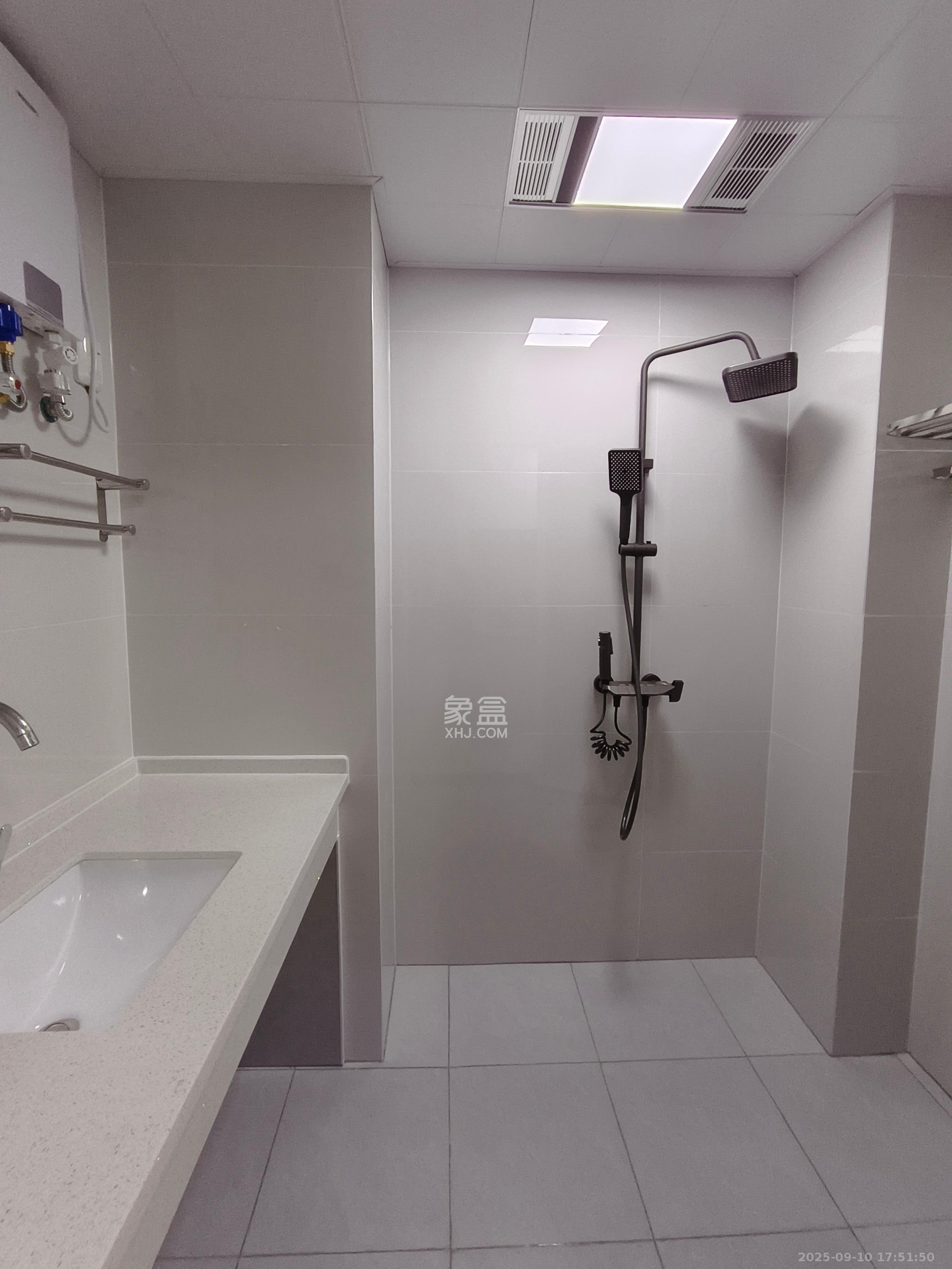 星沙算中心 1室1厅1卫 1600.0元/月 星沙算中心 1室1厅1卫 1600.0元/月室内图