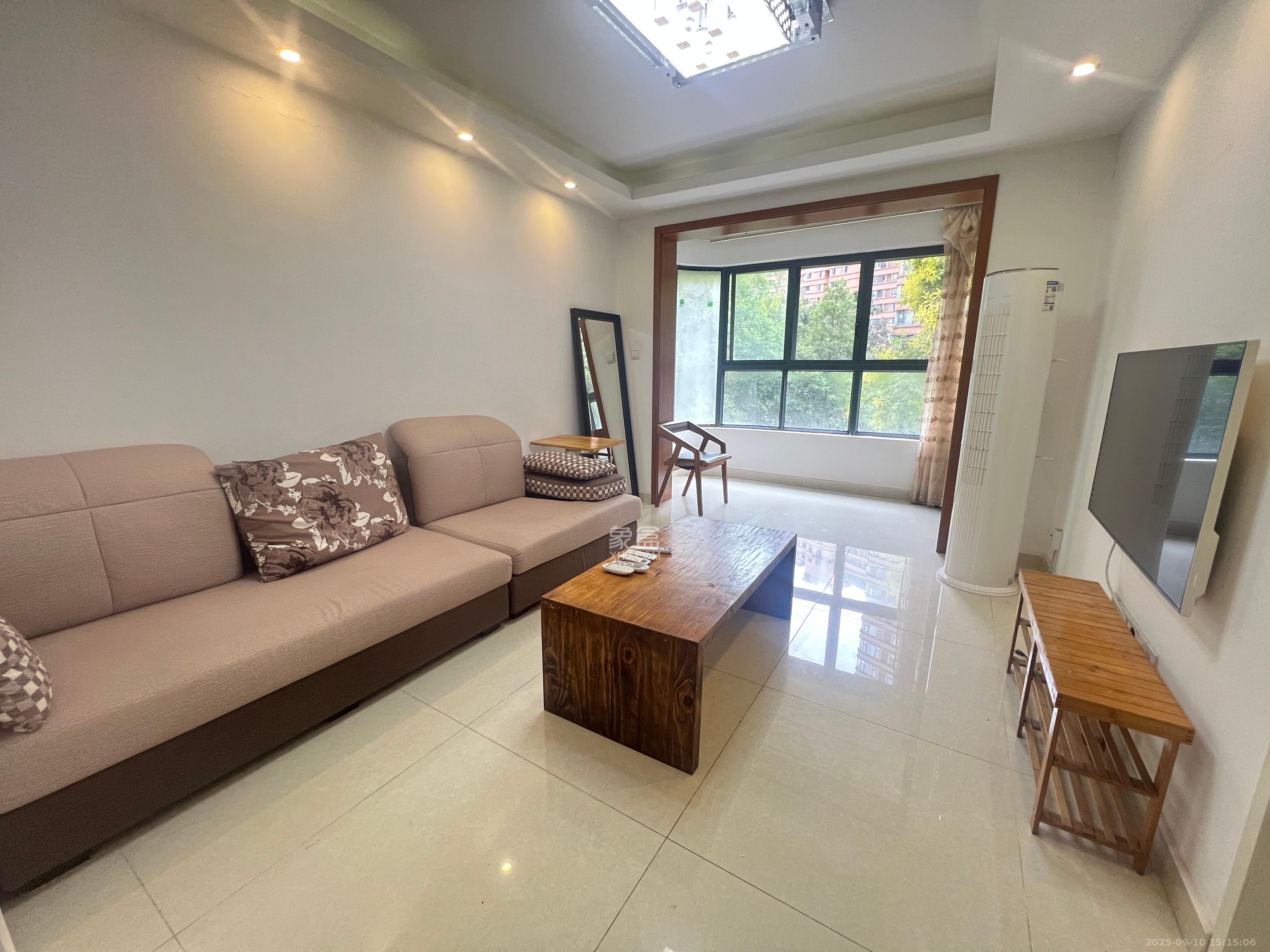 五矿万境水岸一期(万境水岸嘉苑)  1室2厅1卫    2200.0元/月 五矿万境水岸一期(万境水岸嘉苑)  1室2厅1卫    2200.0元/月