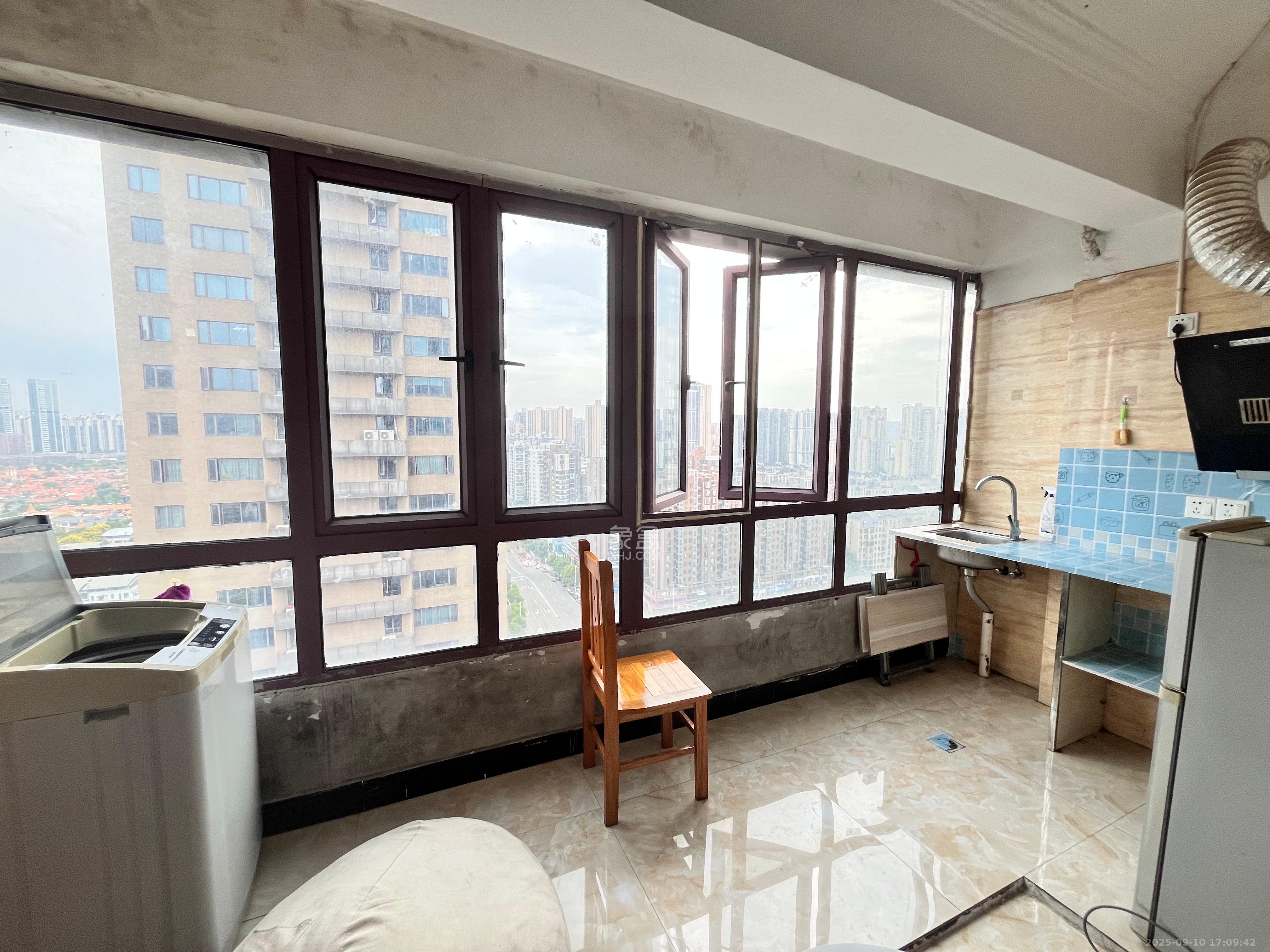 中惠锦堂 1室1厅1卫 1250.0元/月 中惠锦堂 1室1厅1卫 1250.0元/月室内图