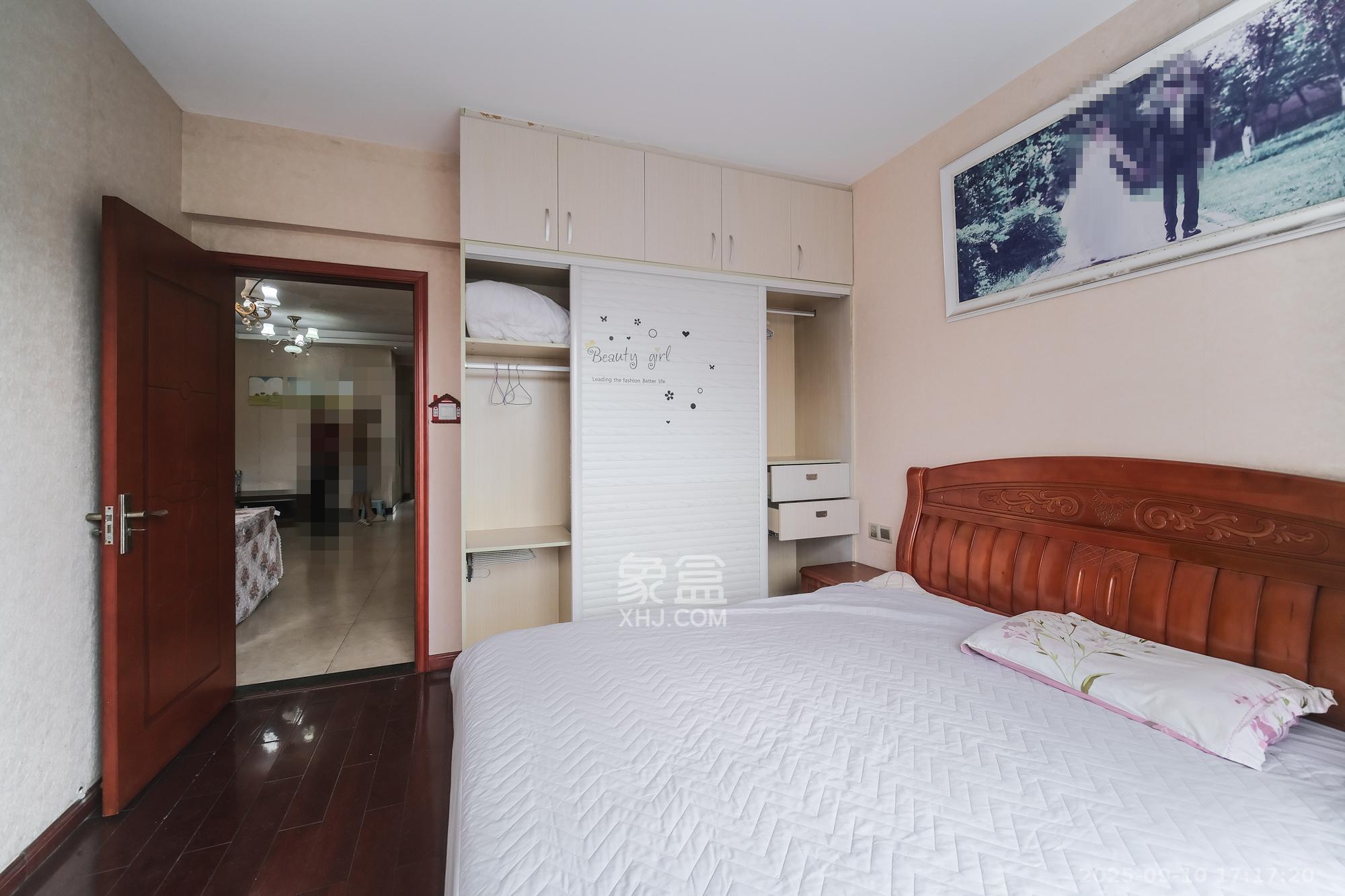 郡原居里  2室2厅1卫    46.8万 郡原居里  2室2厅1卫    46.8万卧室