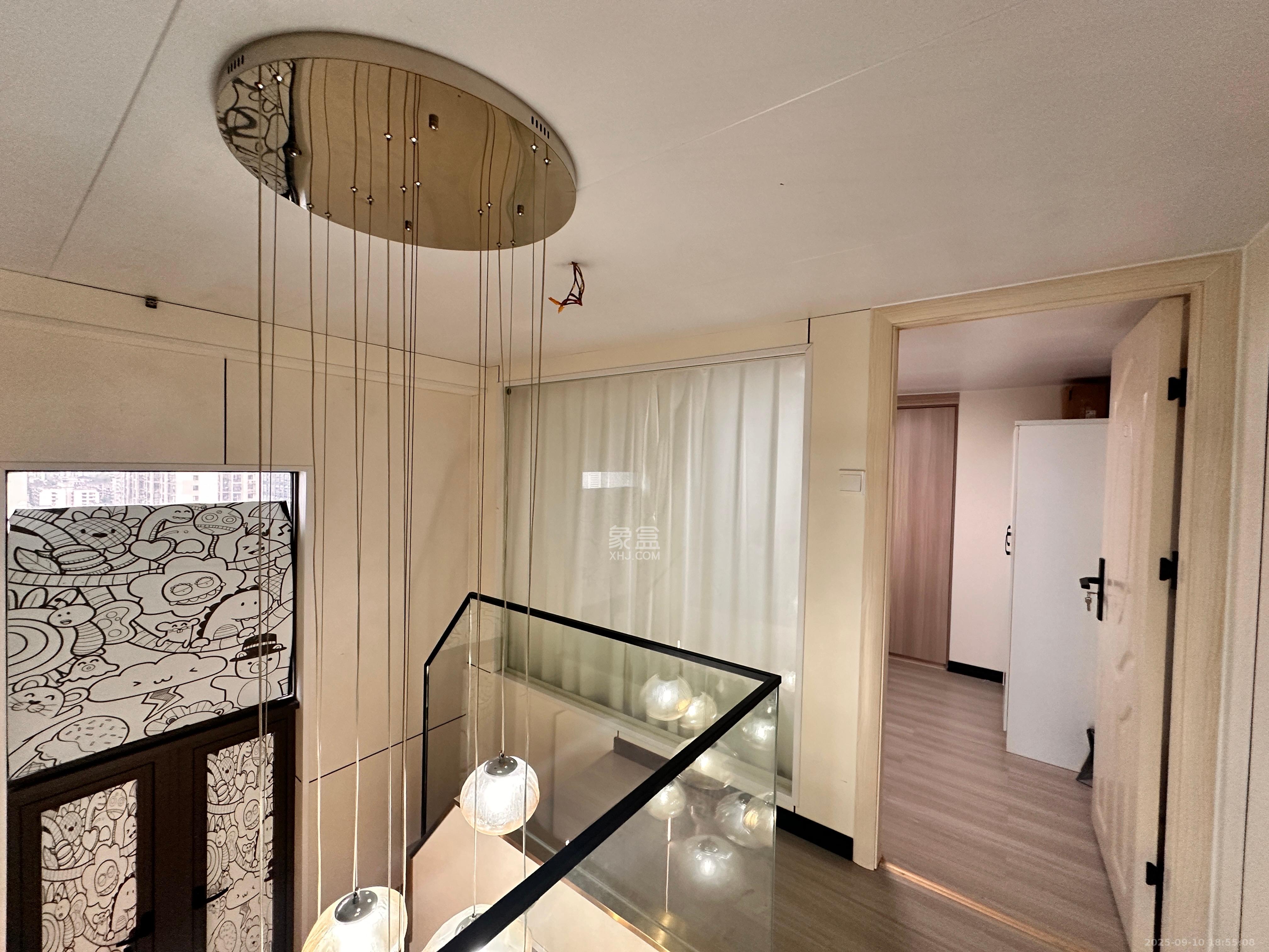 时代MOMA云PARK 2室2厅1卫 2800.0元/月 时代MOMA云PARK 2室2厅1卫 2800.0元/月室内图