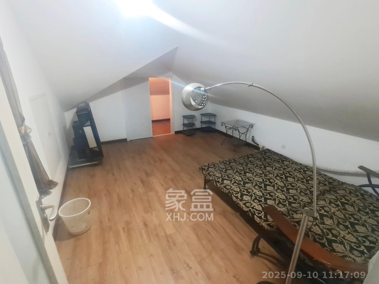 共和世家  4室2厅2卫    3900.0元/月 共和世家  4室2厅2卫    3900.0元/月室内图