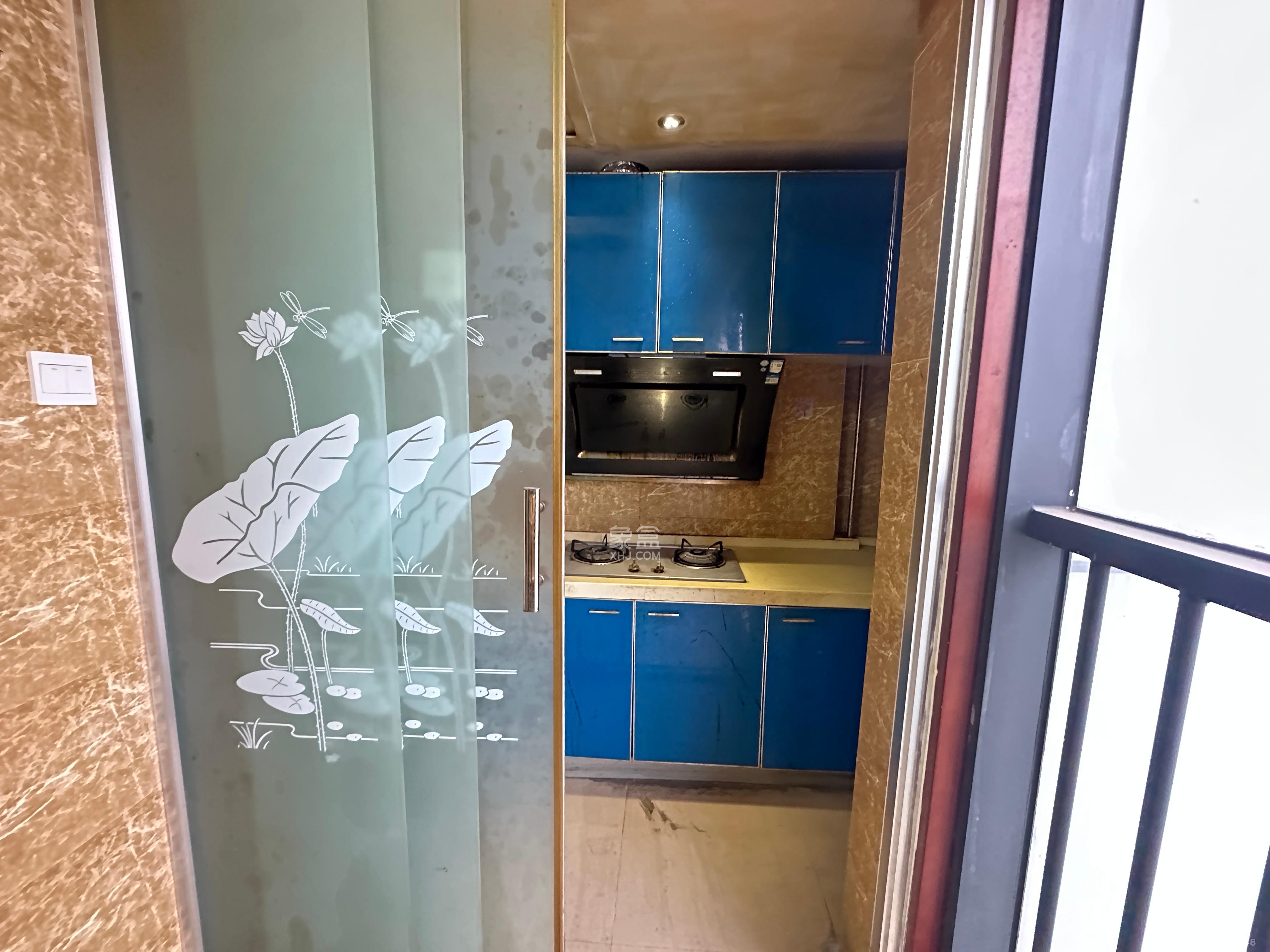 东塘瑞府  3室1厅1卫    2600.0元/月室内图