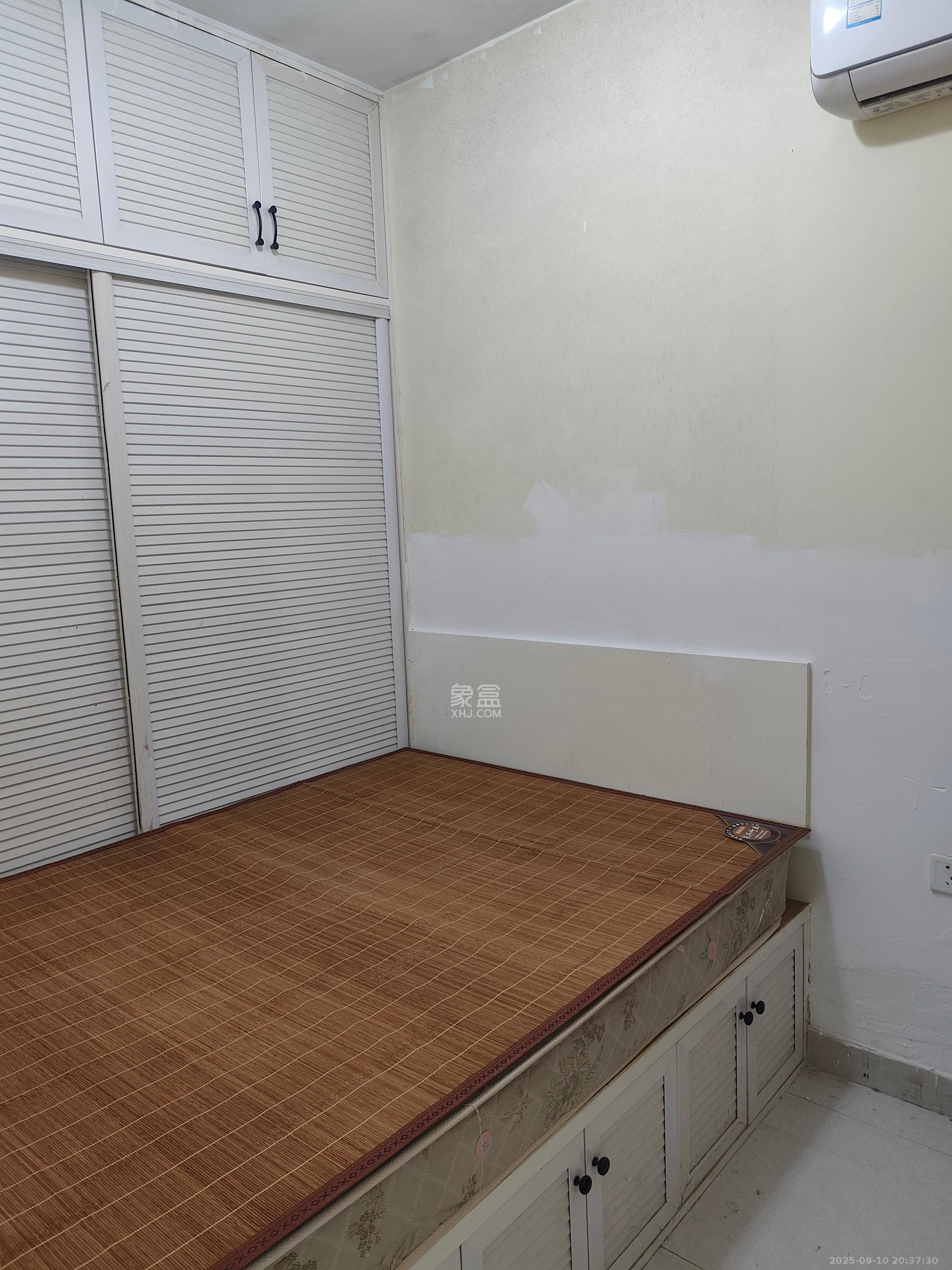 华悦城  1室1厅1卫   1400.00元/月室内图