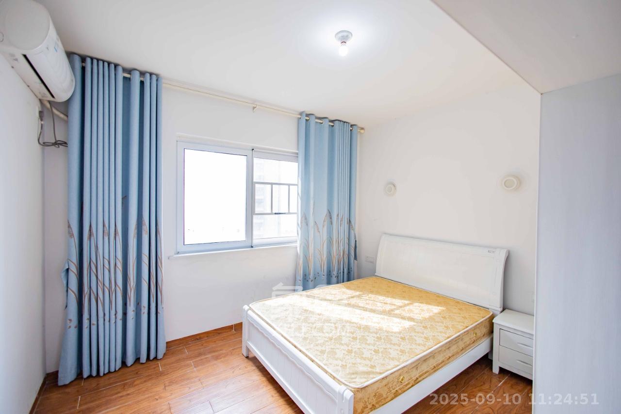 金科世界城  4室2厅2卫    2100.0元/月室内图