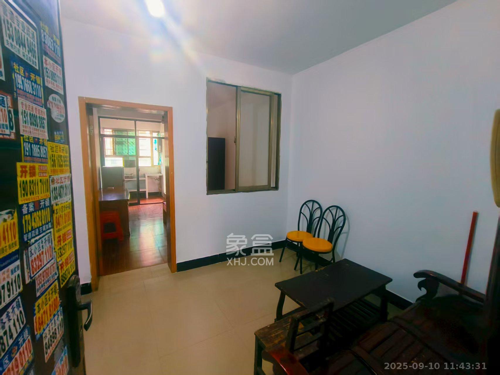 裕民小区 1室1厅1卫 1200.0元/月 裕民小区 1室1厅1卫 1200.0元/月室内图