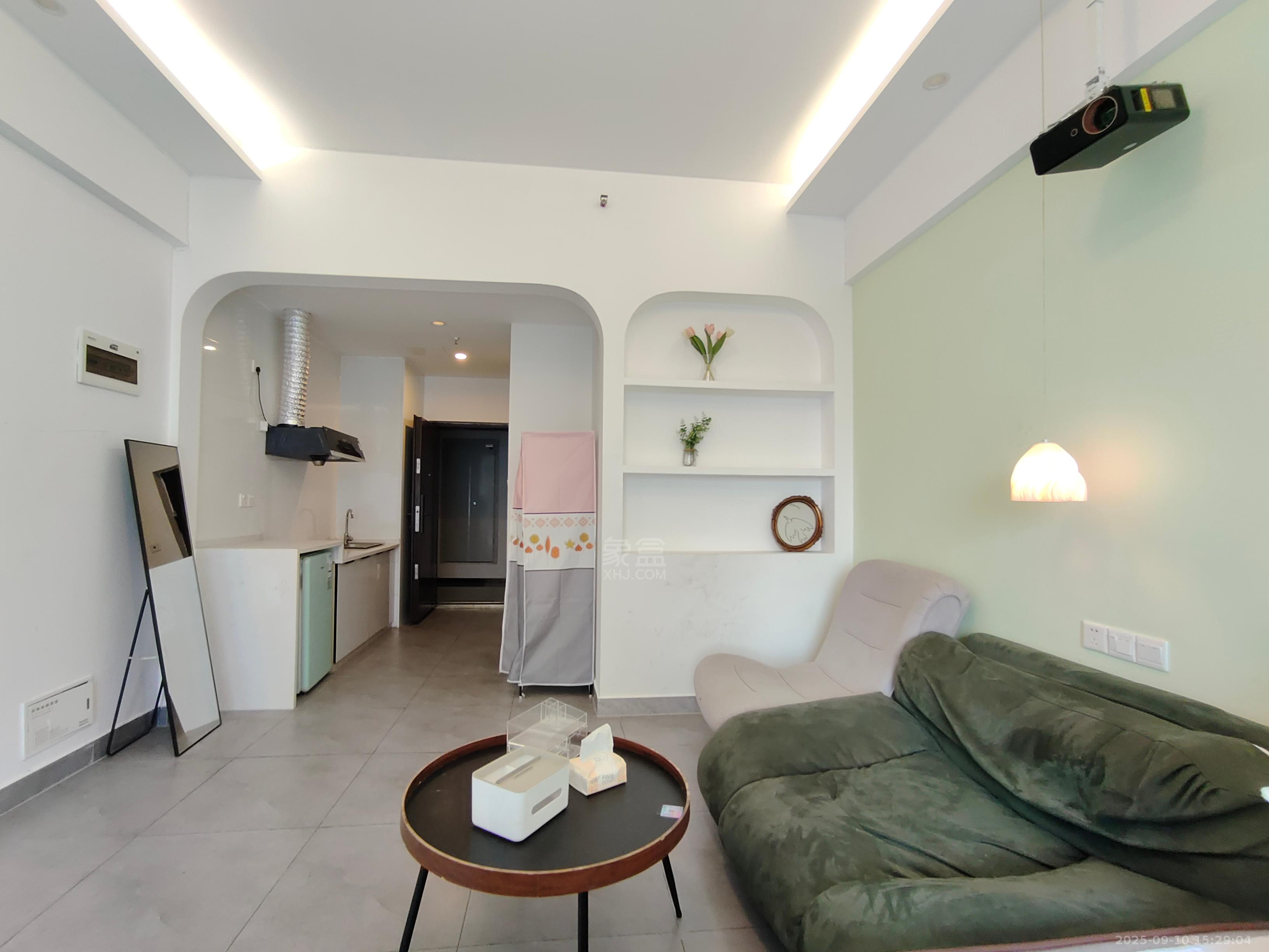 朗廷览江 1室1厅1卫 1300.0元/月 朗廷览江 1室1厅1卫 1300.0元/月室内图