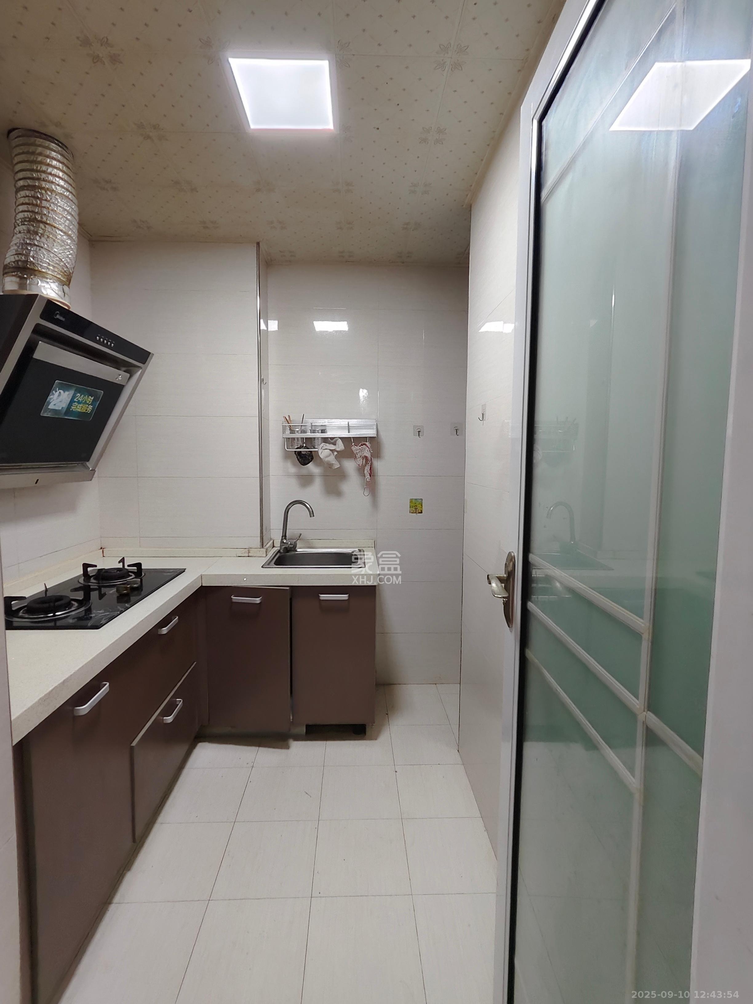 南枫时光  3室2厅1卫    2500.0元/月室内图